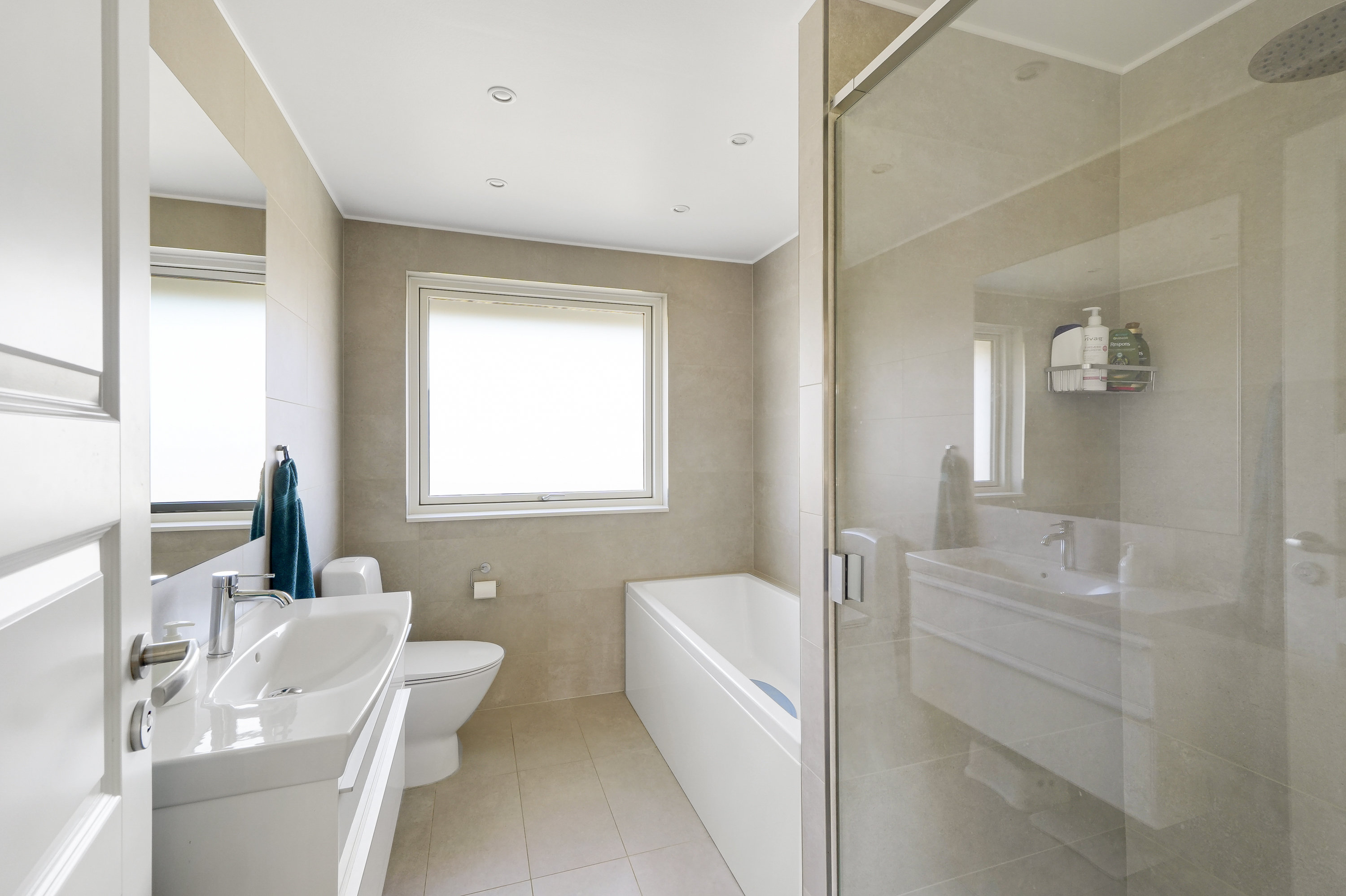 Fremhævet andet billede i fuldskærmstilstand. Billede af Vinterbuen 20, 2750 Ballerup