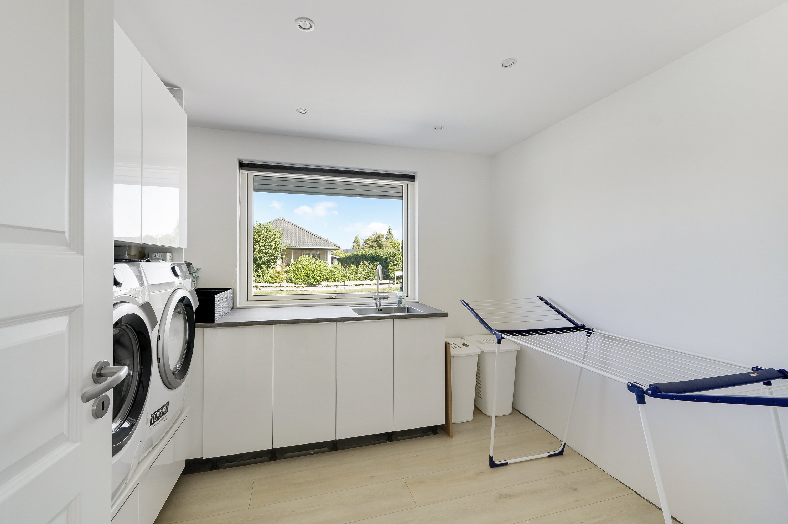 Fremhævet andet billede i fuldskærmstilstand. Billede af Vinterbuen 20, 2750 Ballerup