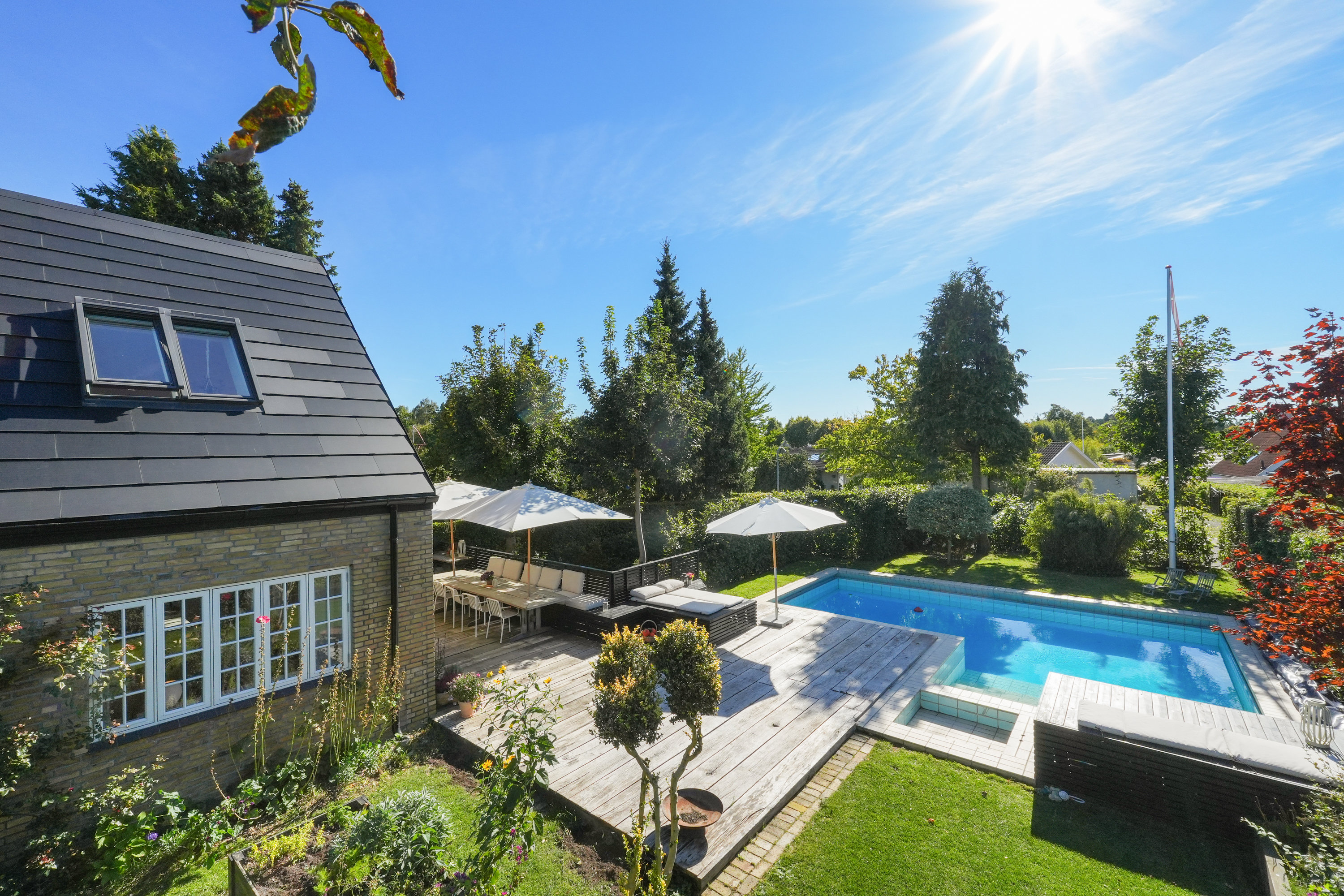 Fremhævet andet billede i fuldskærmstilstand. Billede af Lillevang 11, 3460 Birkerød