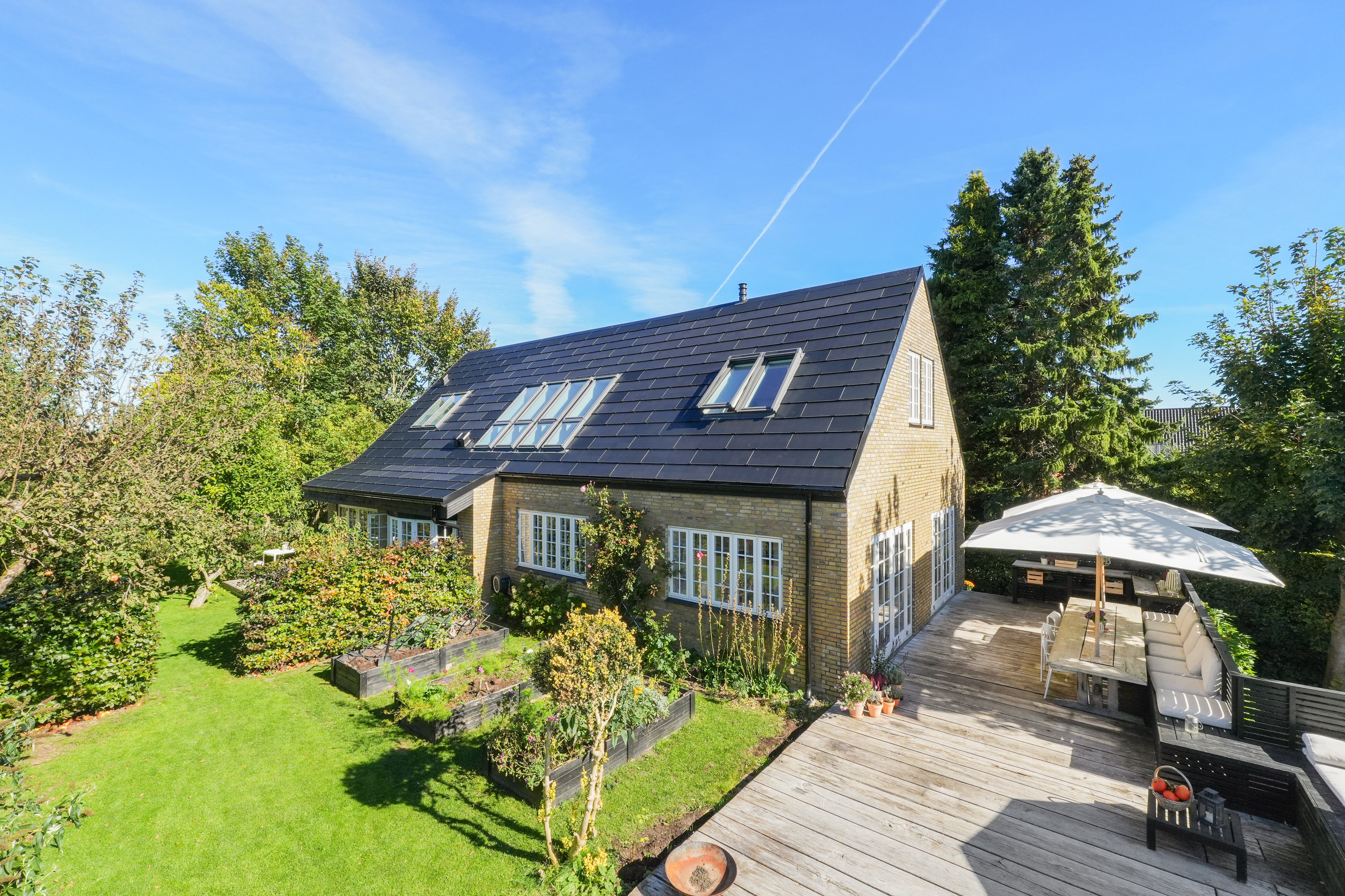 Fremhævet andet billede i fuldskærmstilstand. Billede af Lillevang 11, 3460 Birkerød