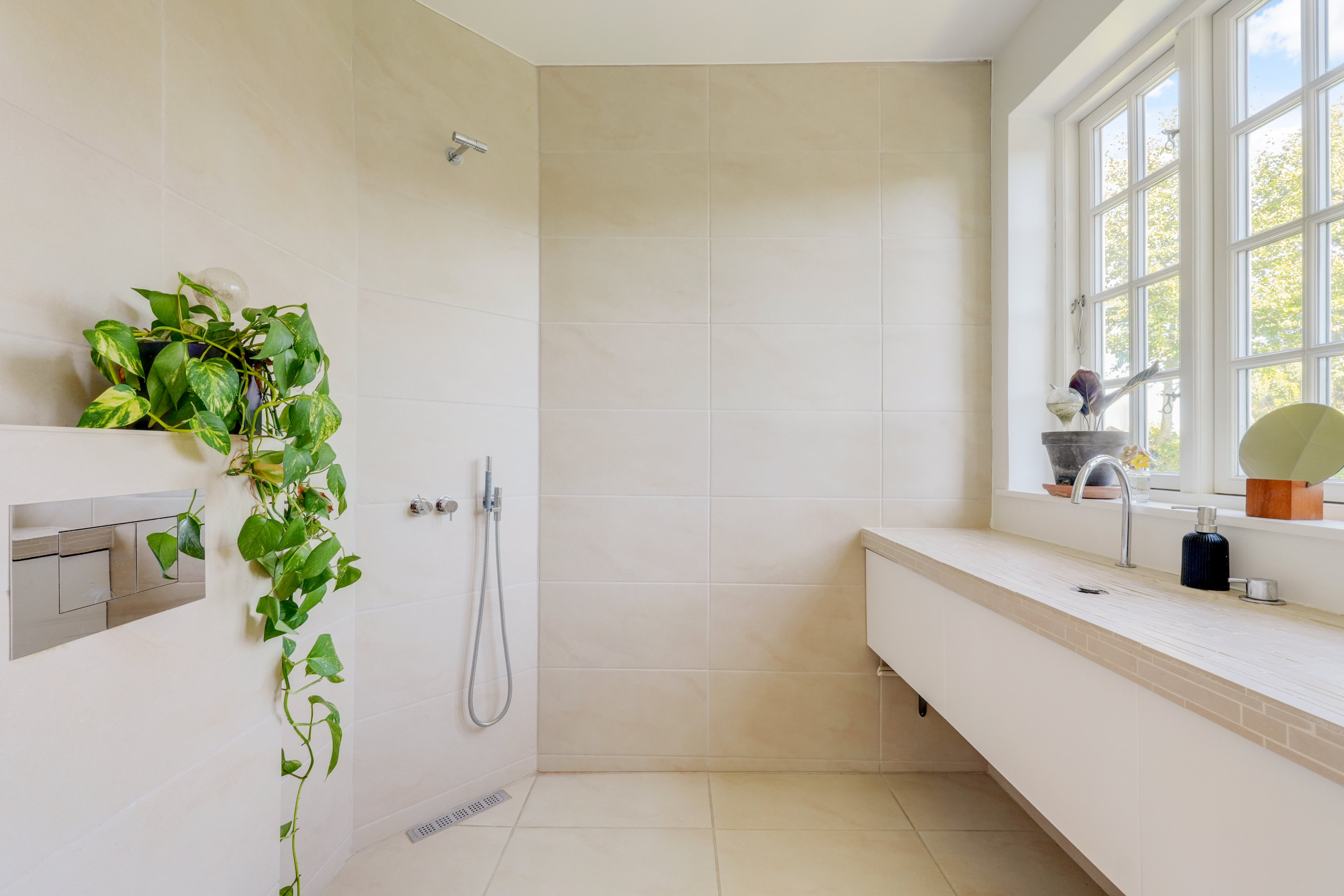 Fremhævet andet billede i fuldskærmstilstand. Billede af Lillevang 11, 3460 Birkerød