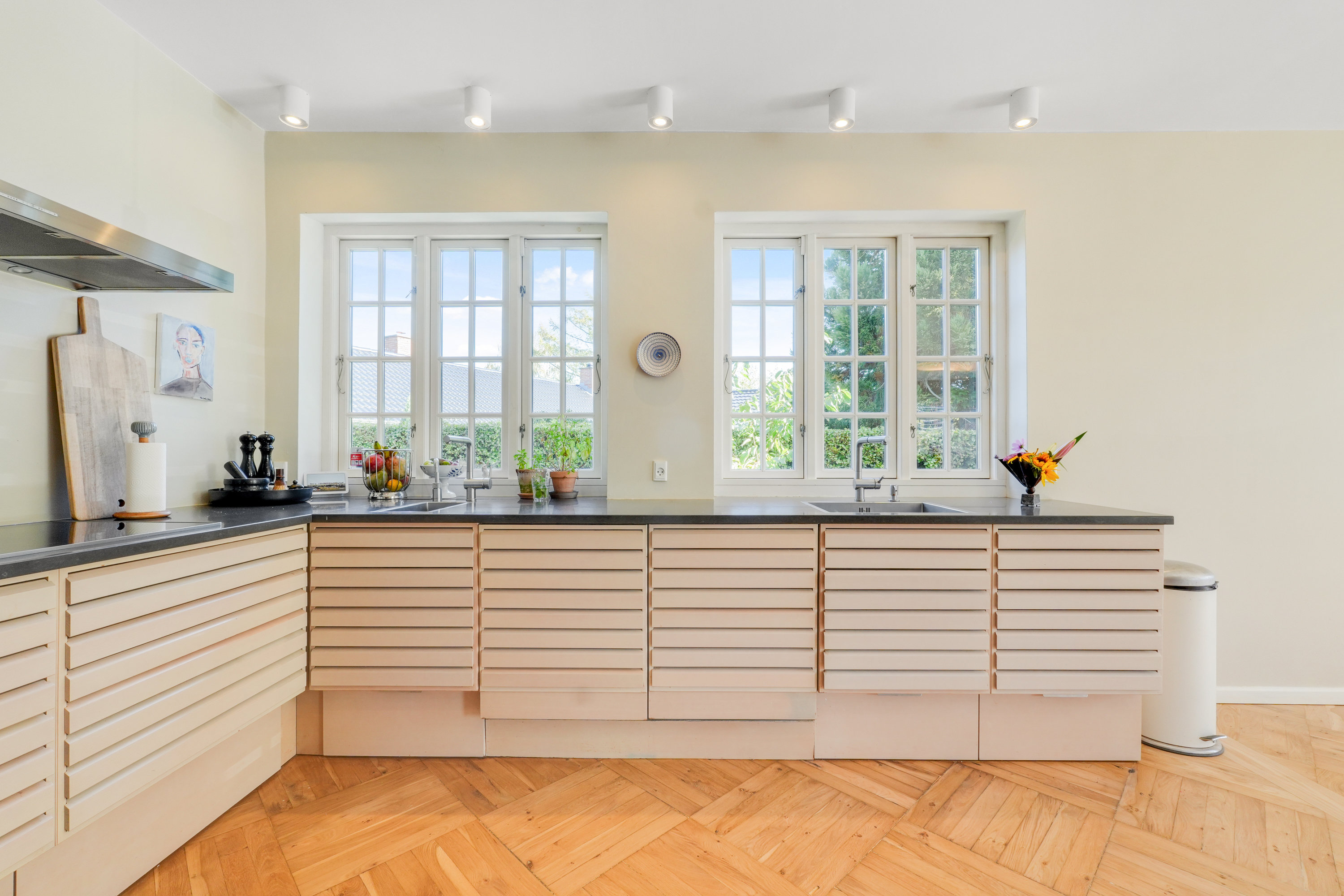 Fremhævet andet billede i fuldskærmstilstand. Billede af Lillevang 11, 3460 Birkerød