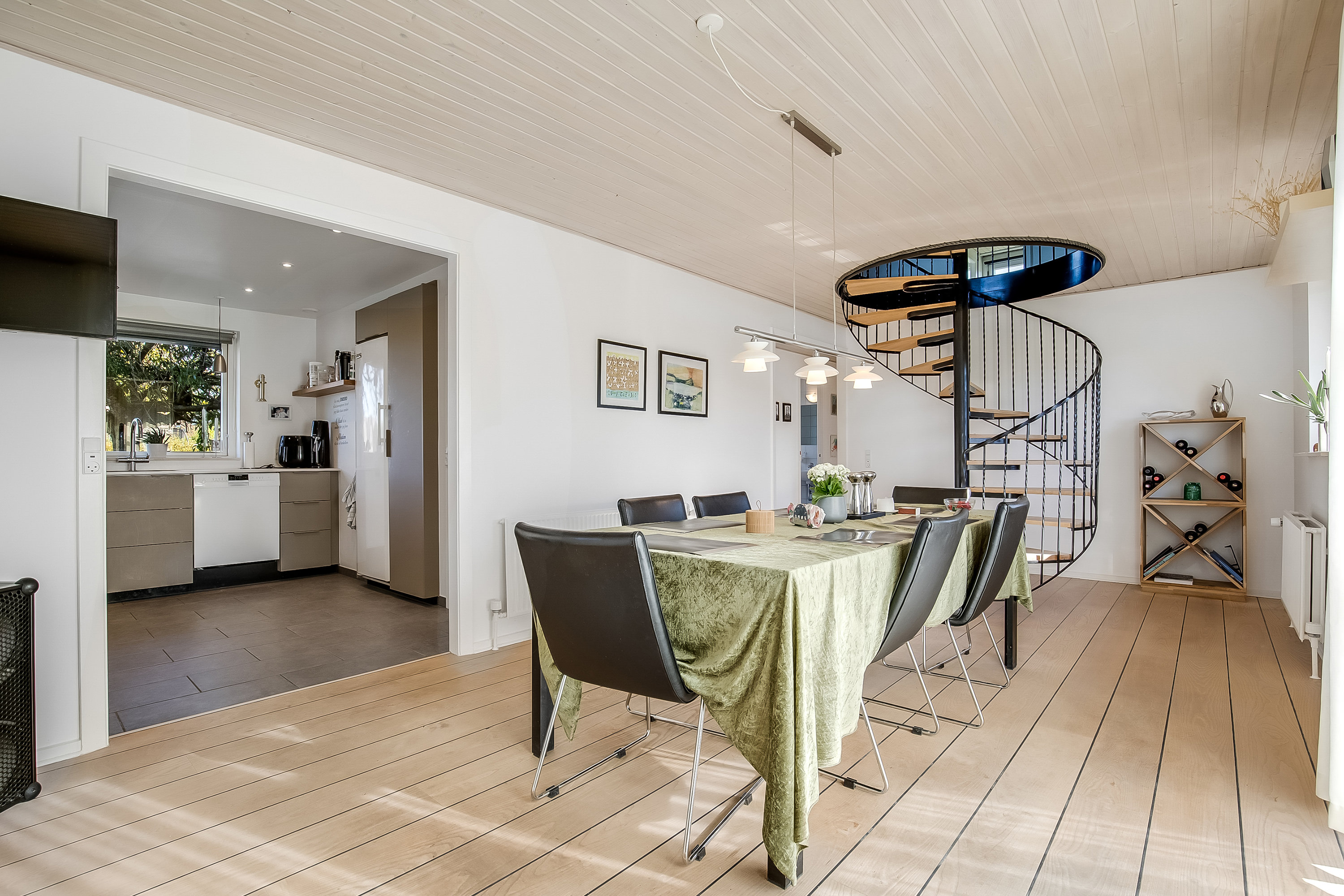 Fremhævet alrum billede i fuldskærmstilstand. Billede af Hesselkær 50, 7100 Vejle