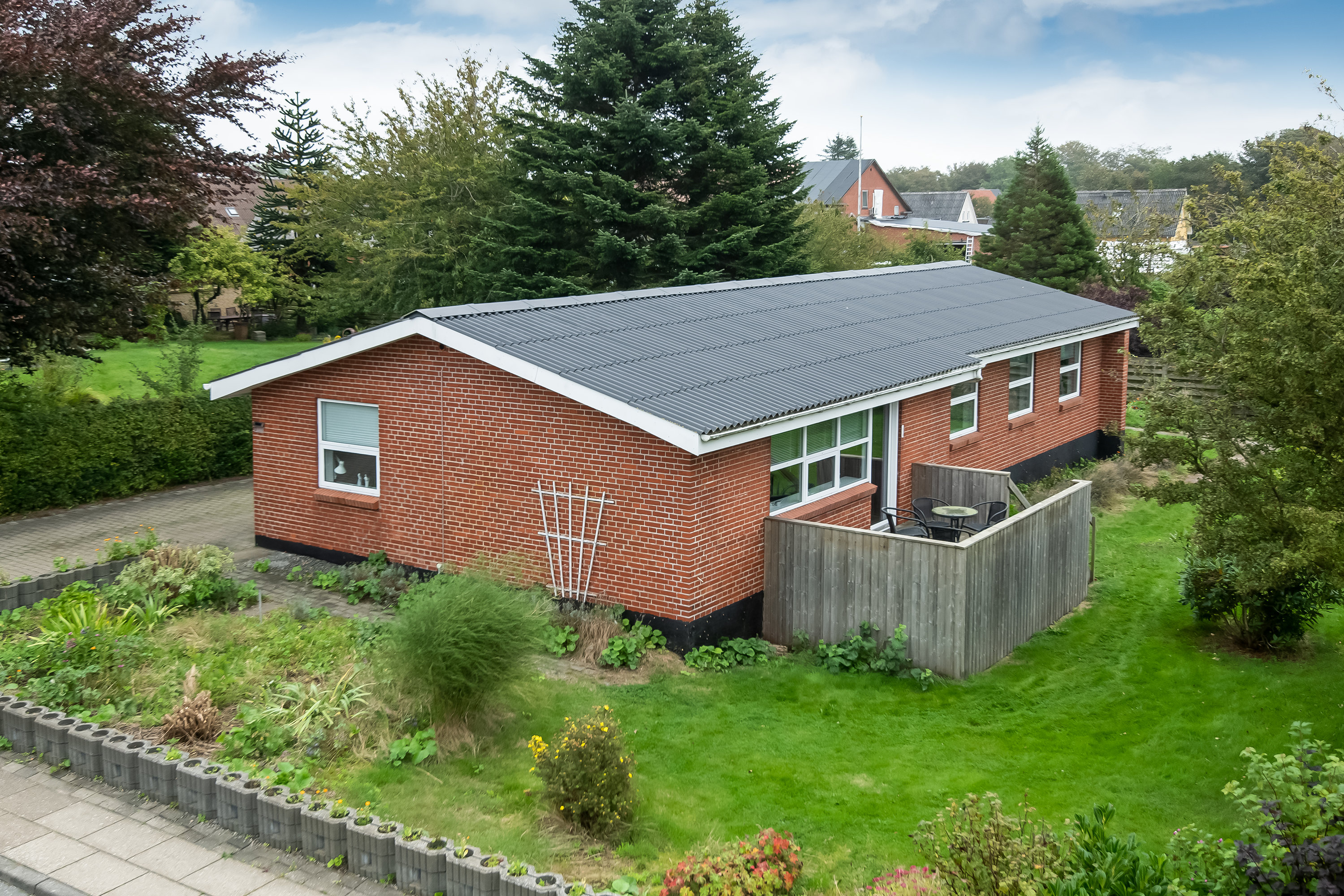 Fremhævet  billede i fuldskærmstilstand. Billede af Hyldevej 3, Hørby, 9300 Sæby