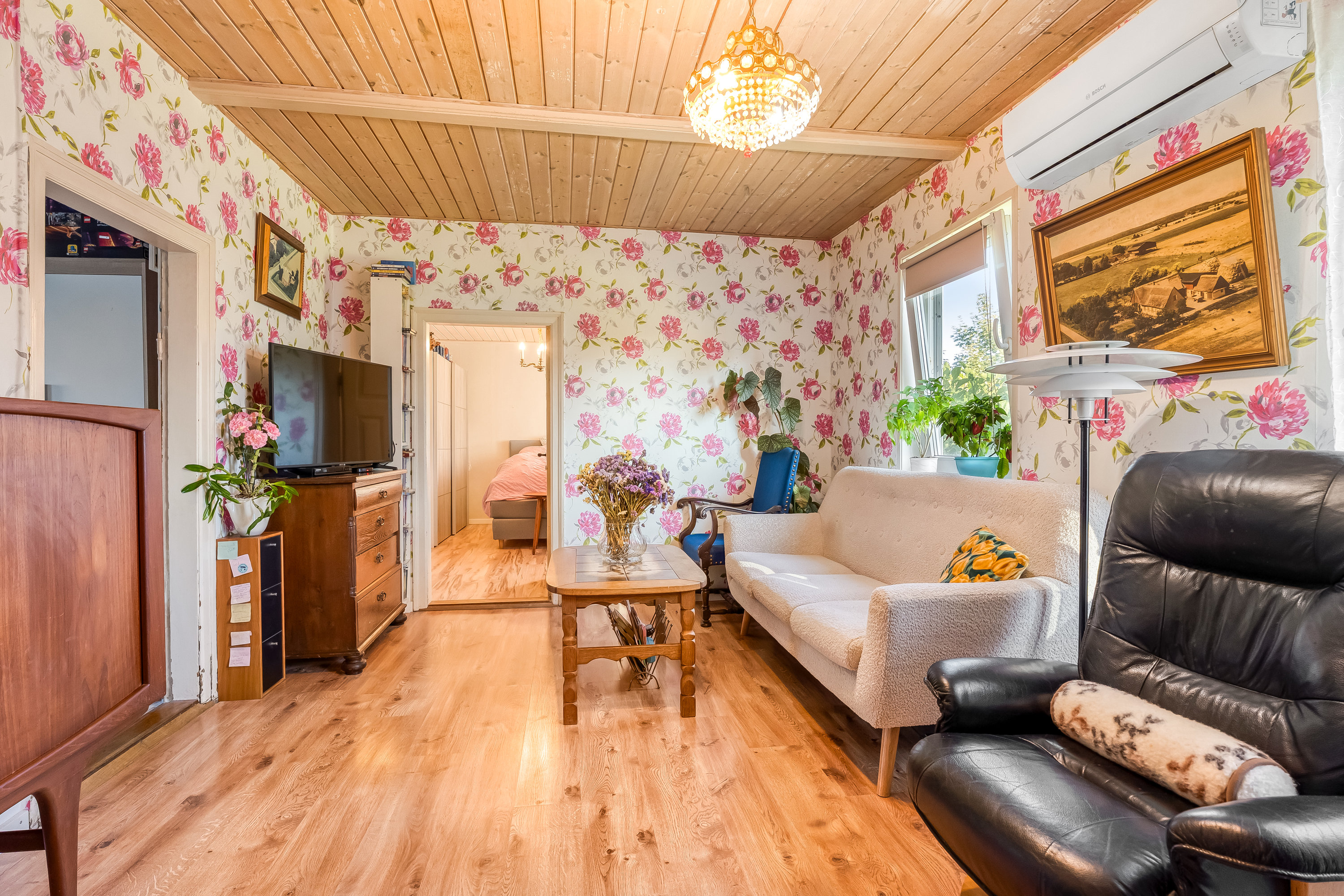 Fremhævet stue billede i fuldskærmstilstand. Billede af Keldernæs Hovvej 4, 4952 Stokkemarke