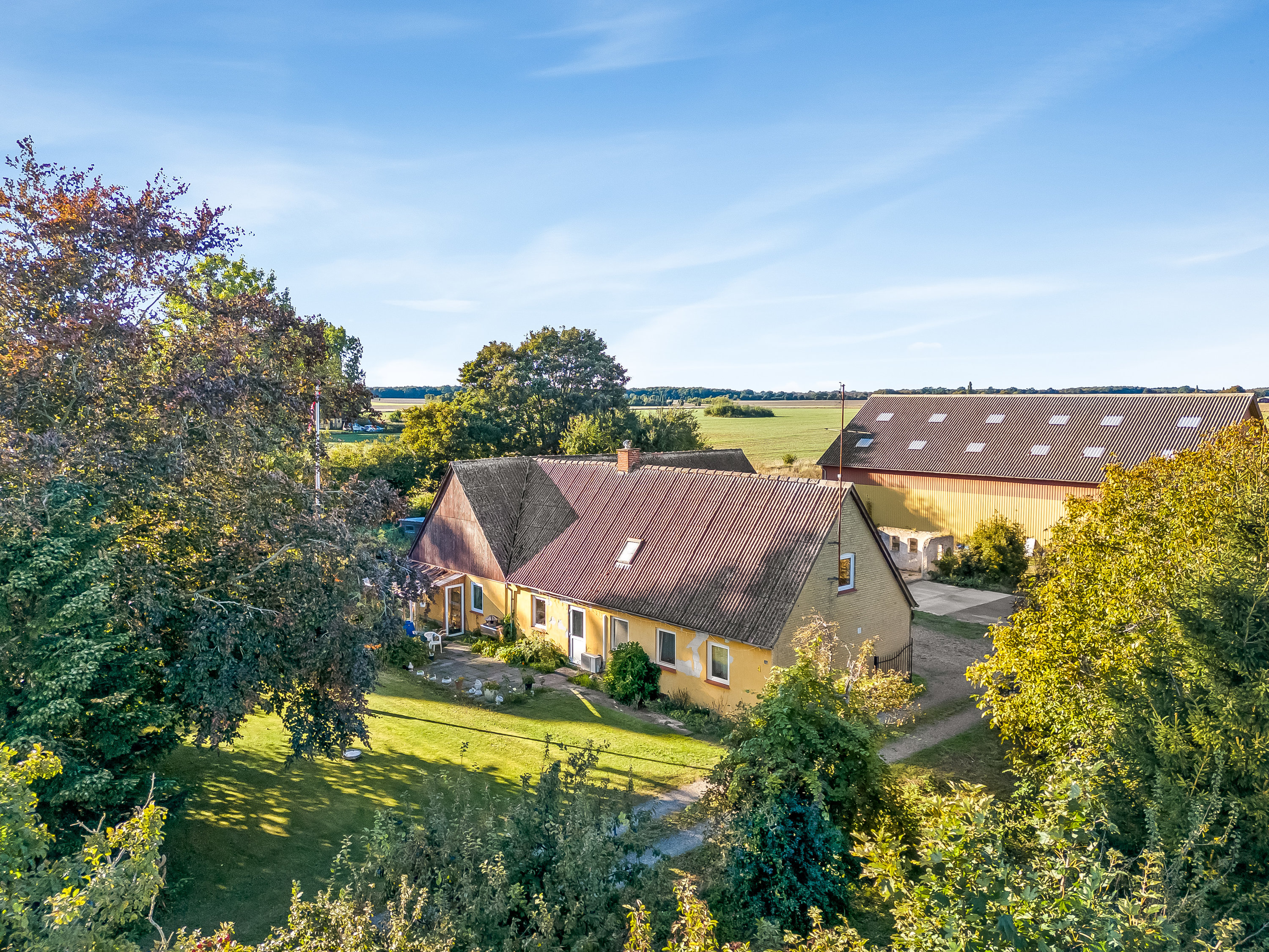 Miniaturebillede 1: luftfoto. Billede af Keldernæs Hovvej 4, 4952 Stokkemarke