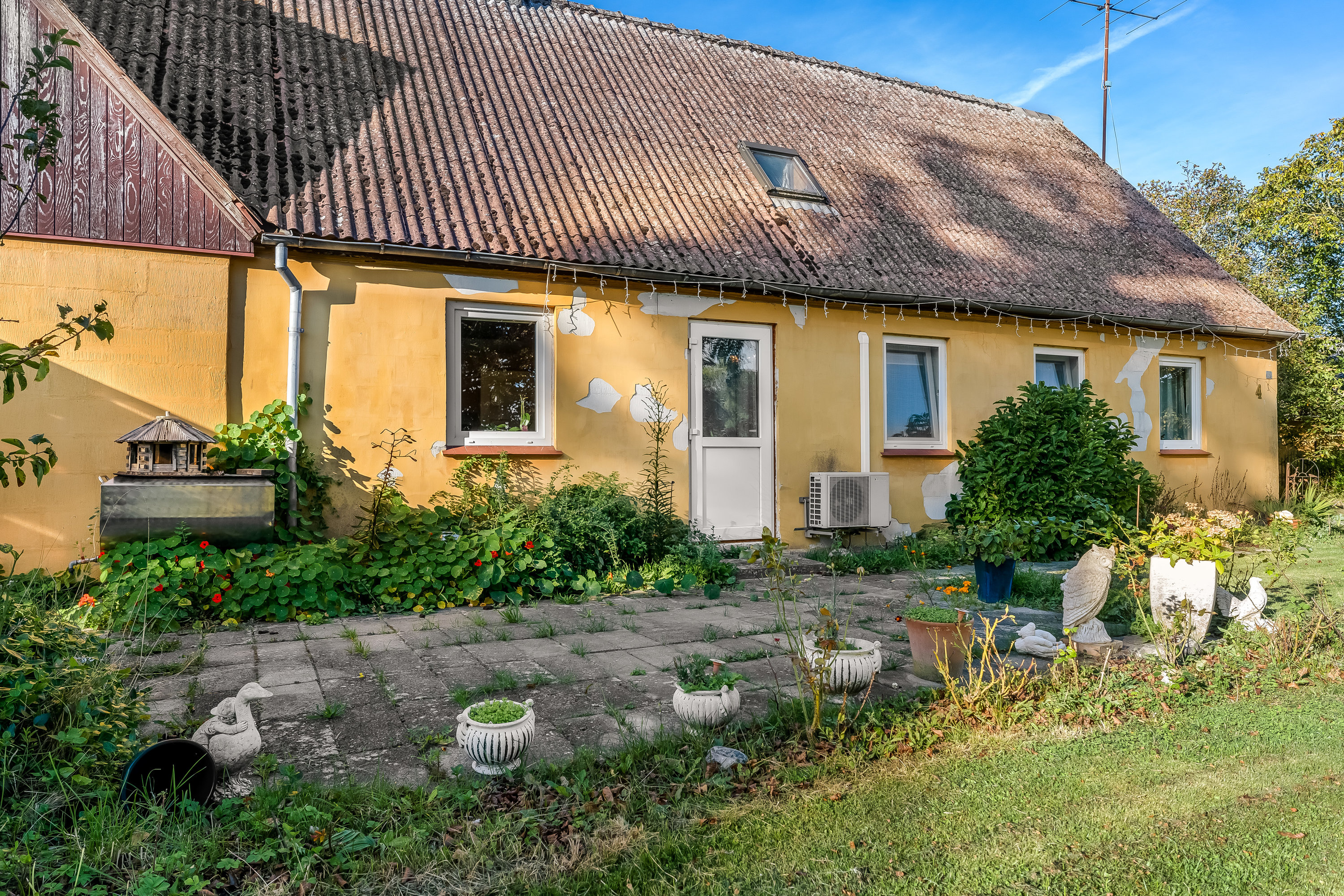 Fremhævet facade billede i fuldskærmstilstand. Billede af Keldernæs Hovvej 4, 4952 Stokkemarke