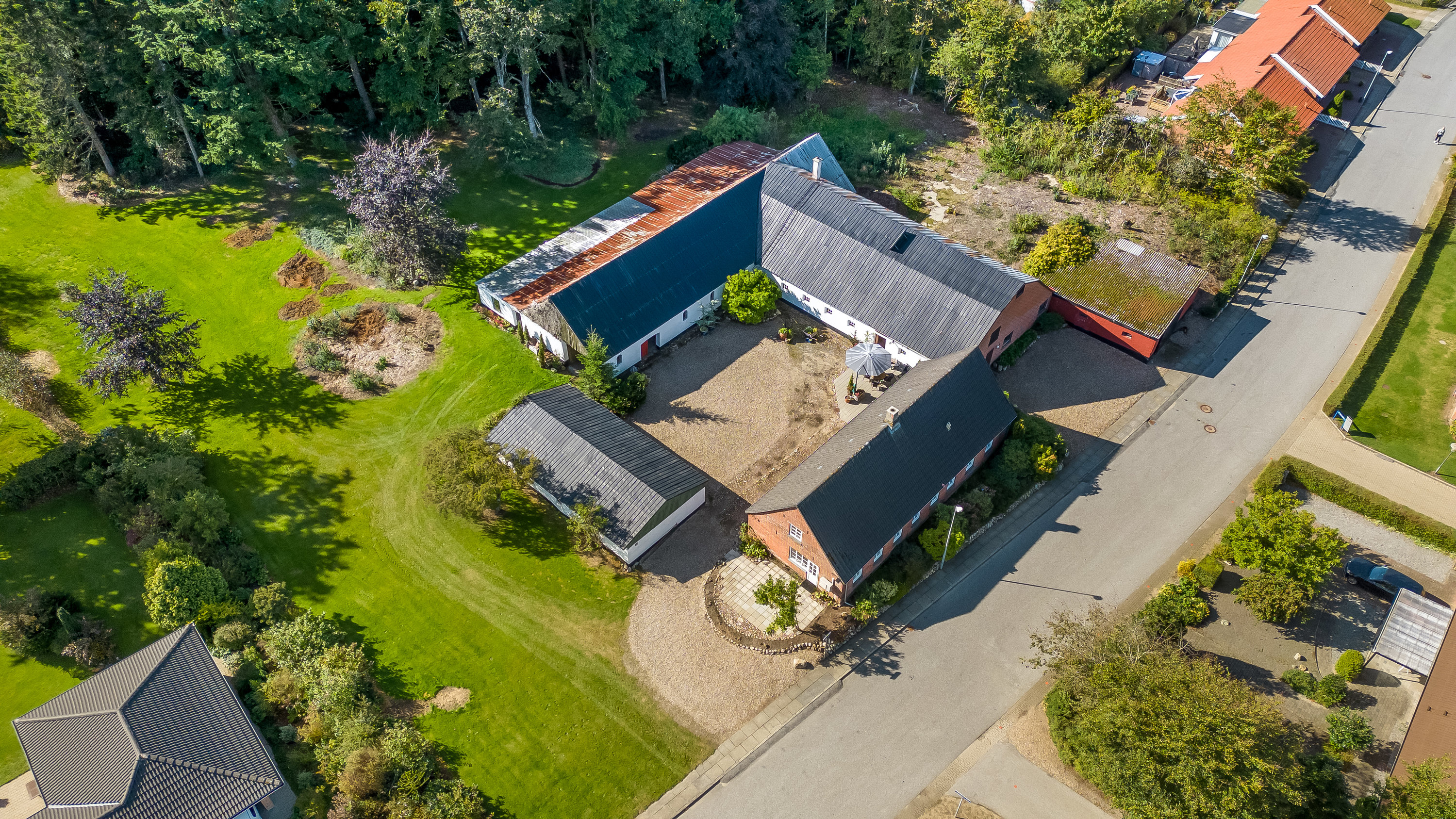 Fremhævet luftfoto billede i fuldskærmstilstand. Billede af Tjørnevej 16, 7540 Haderup
