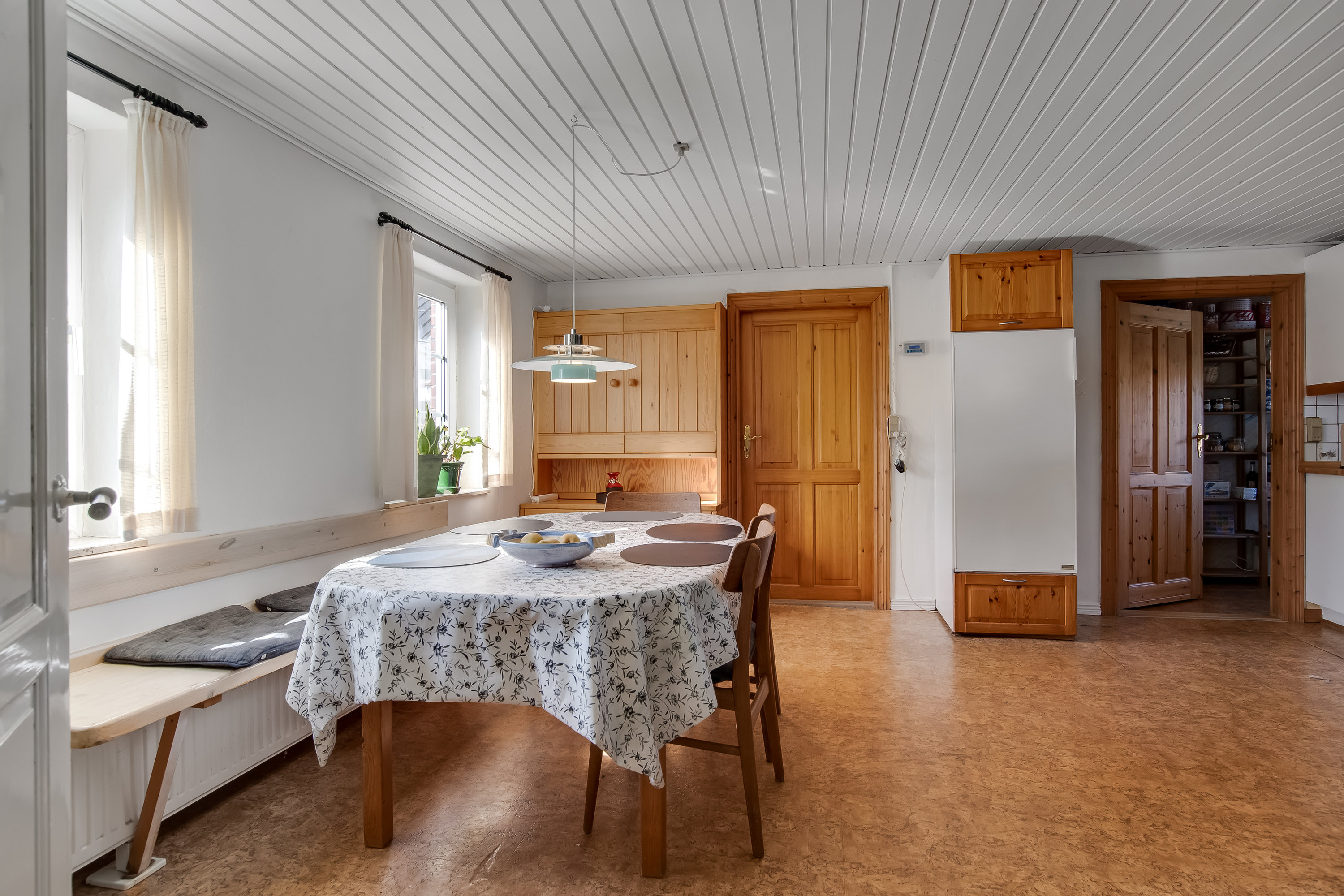 Fremhævet køkken billede i fuldskærmstilstand. Billede af Tjørnevej 16, 7540 Haderup