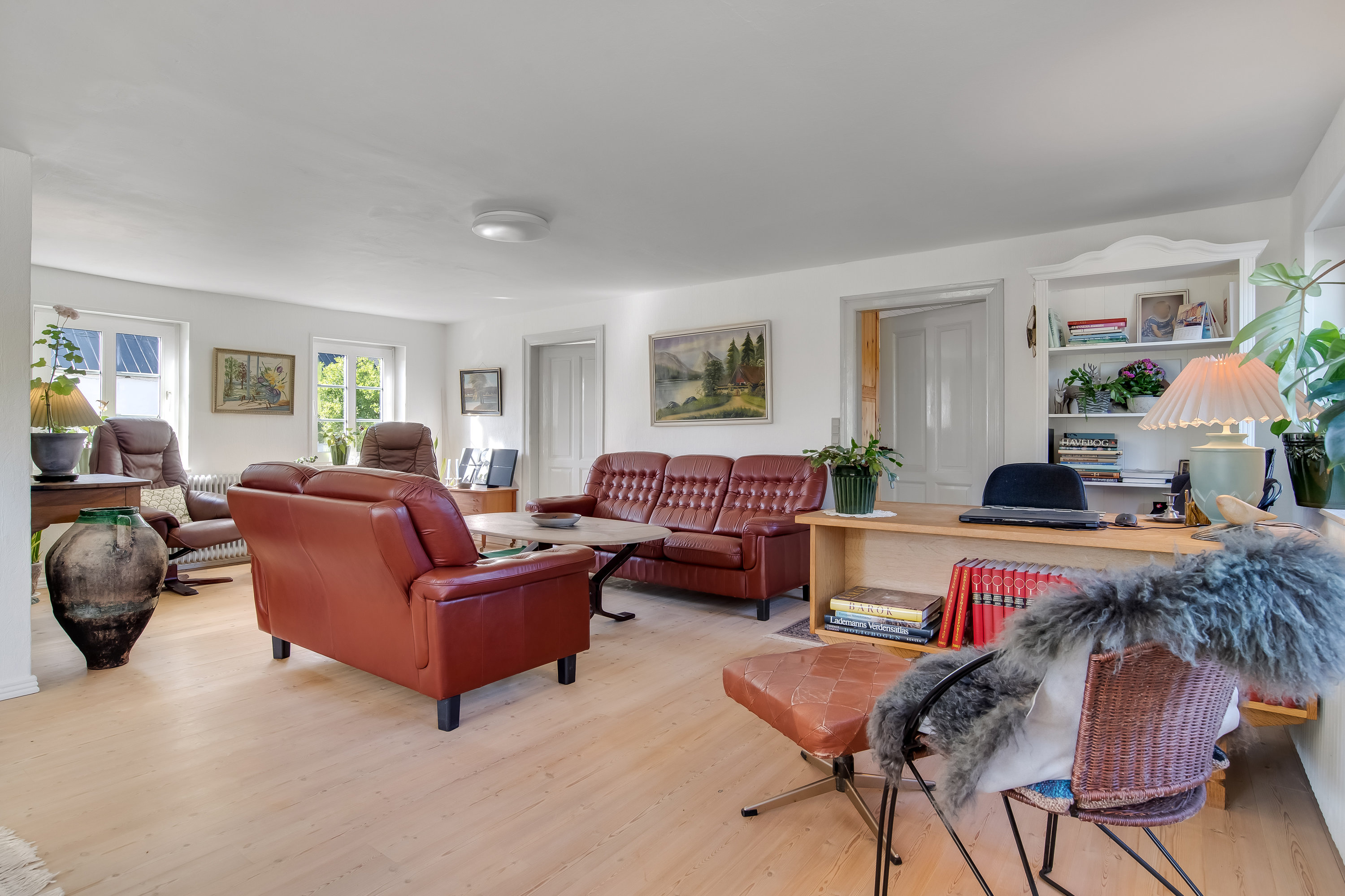 Fremhævet stue billede i fuldskærmstilstand. Billede af Tjørnevej 16, 7540 Haderup