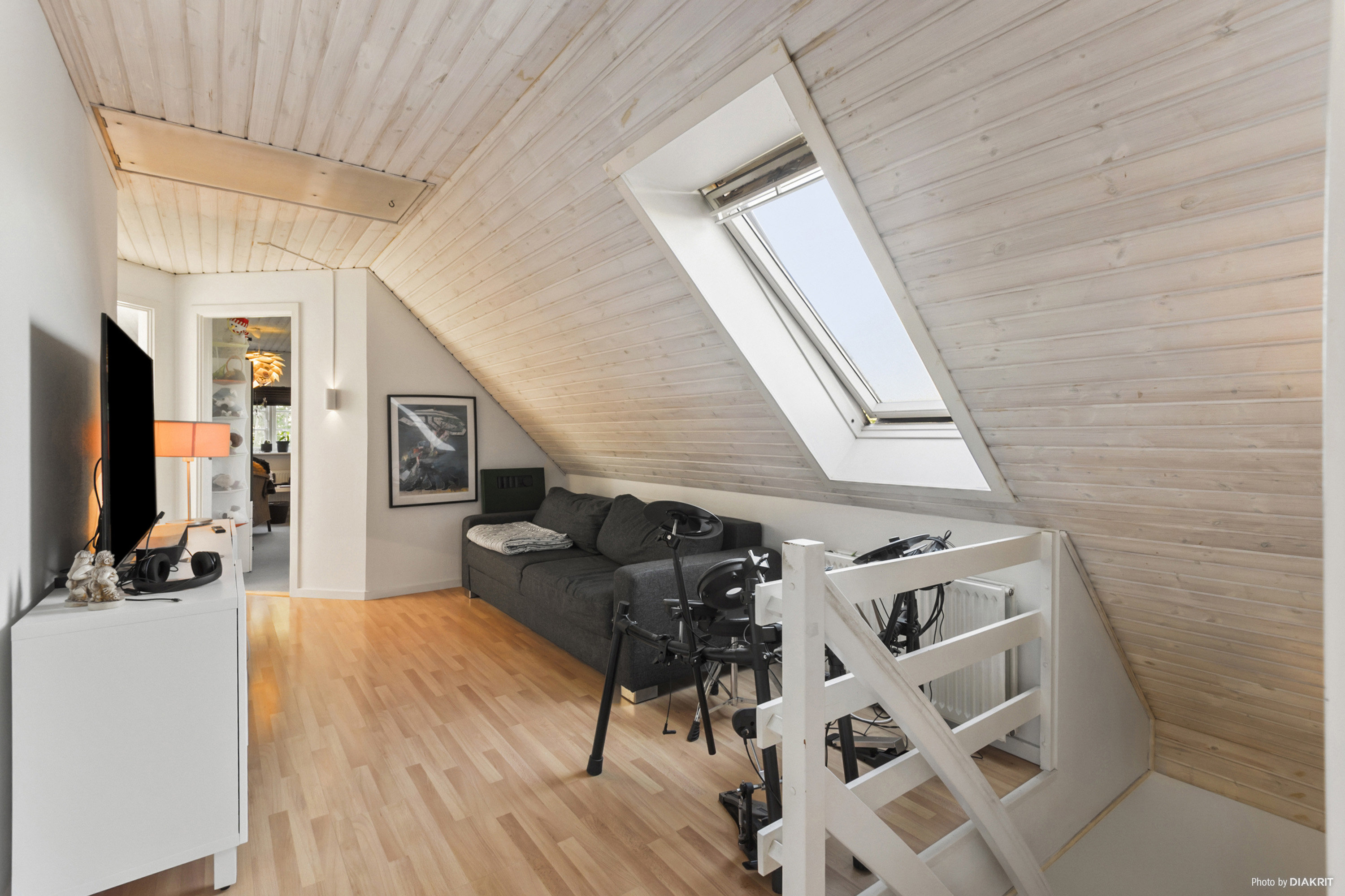 Fremhævet stue billede i fuldskærmstilstand. Billede af Grønnevej 19, Lellinge, 4600 Køge