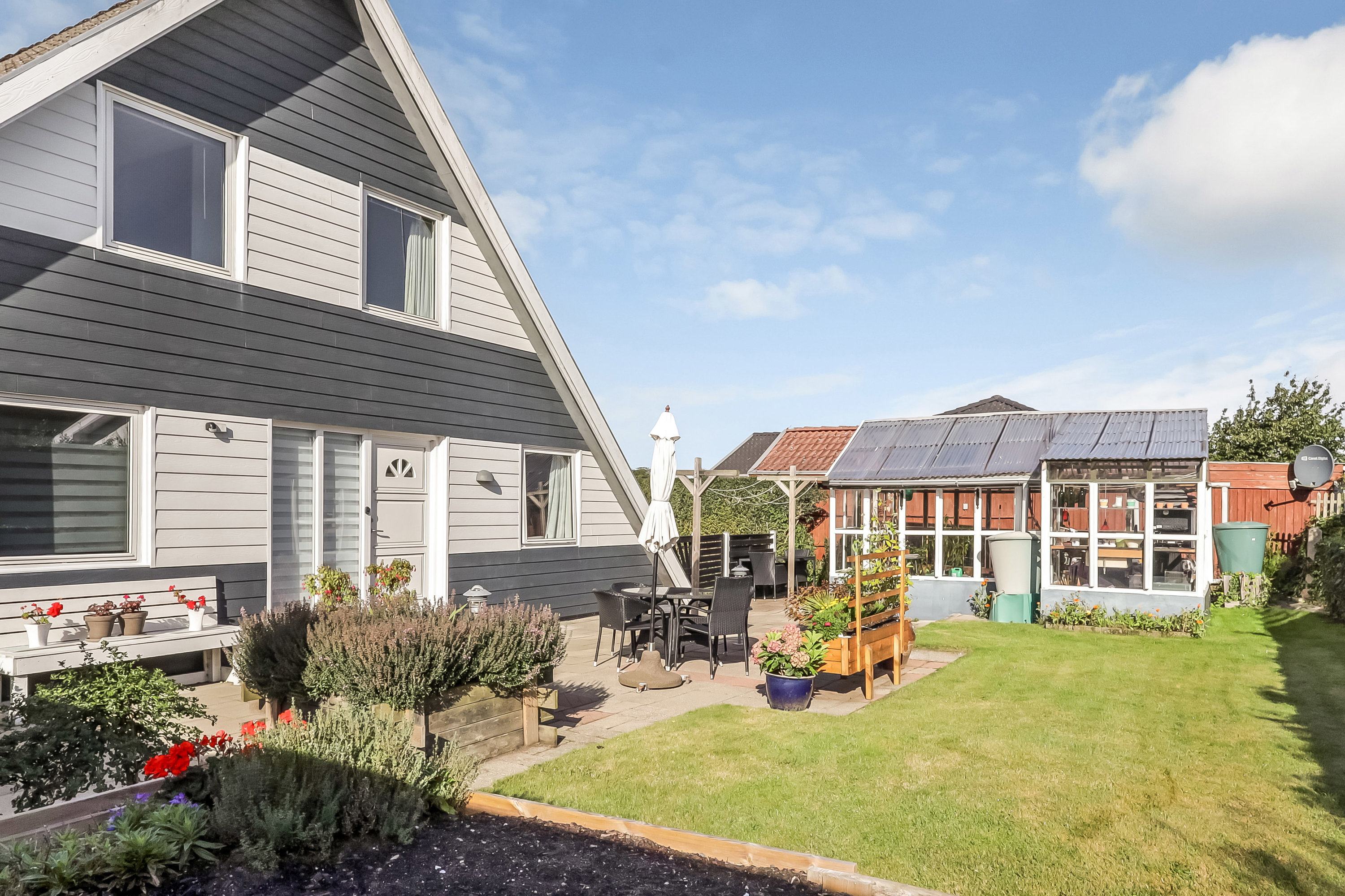 Fremhævet ejendommen billede i fuldskærmstilstand. Billede af Troldeskovvej 17, 5700 Svendborg