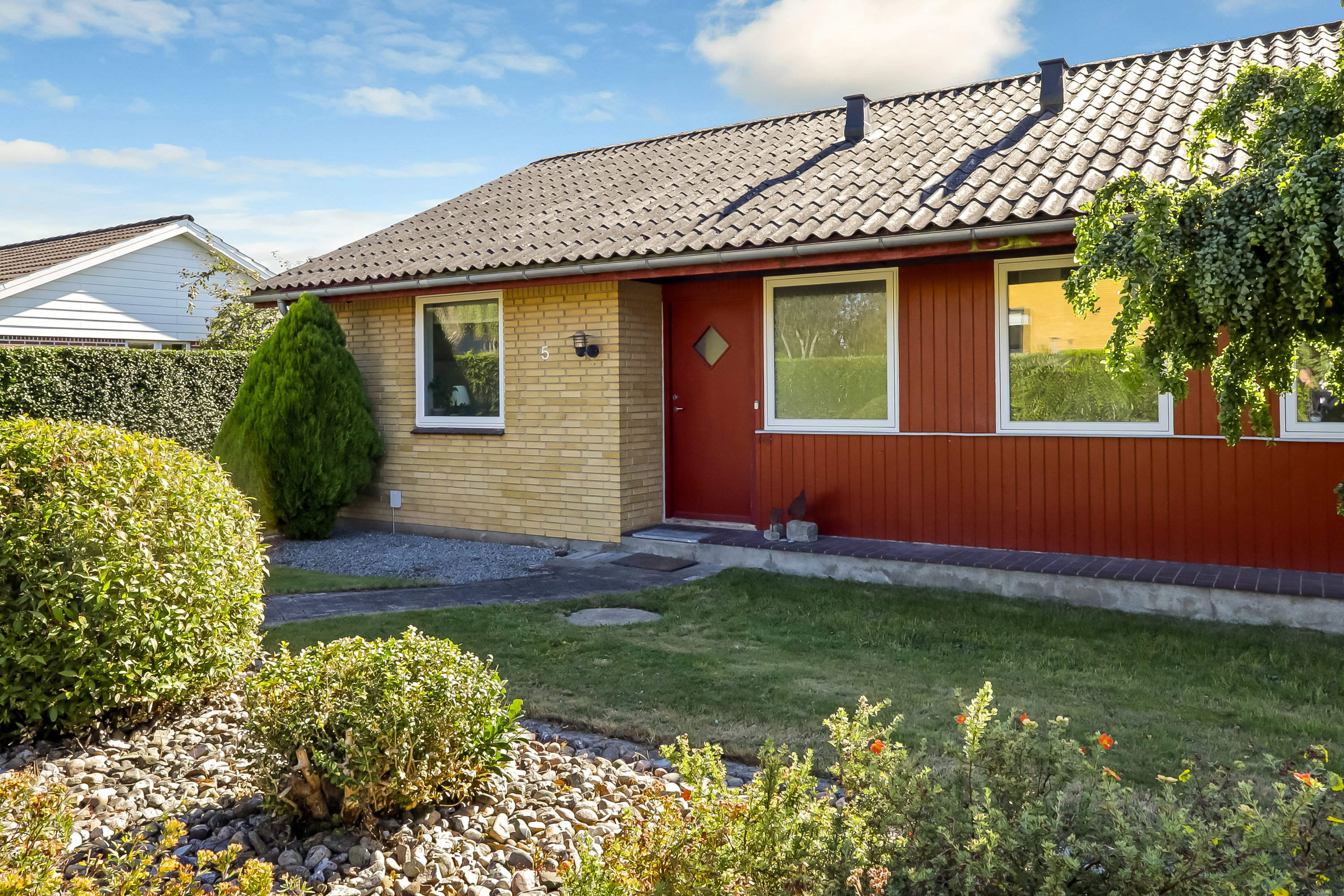 Fremhævet ejendommen billede i fuldskærmstilstand. Billede af Brorsonsvænge 5, 5700 Svendborg