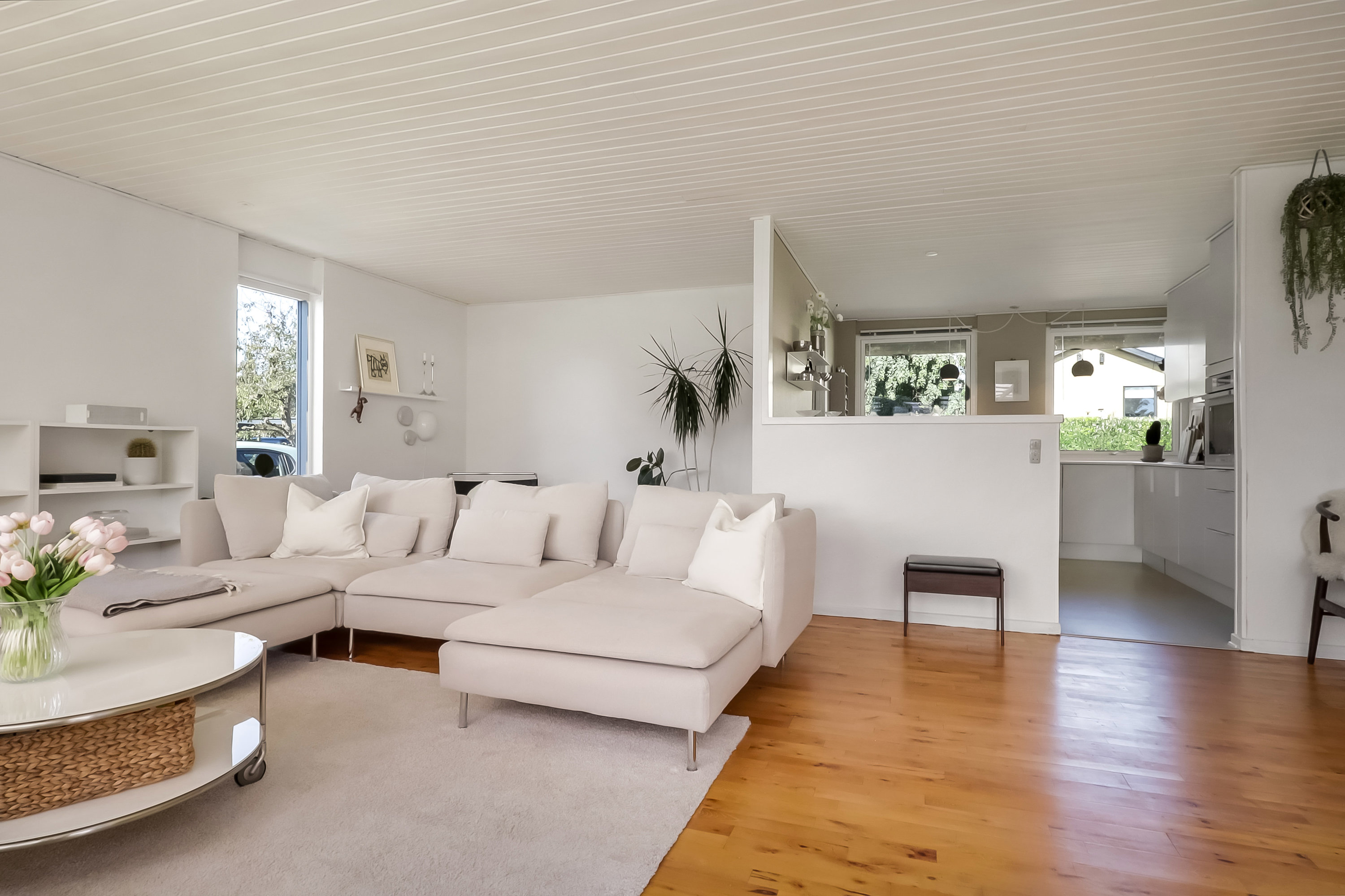 Fremhævet stue billede i fuldskærmstilstand. Billede af Brorsonsvænge 5, 5700 Svendborg