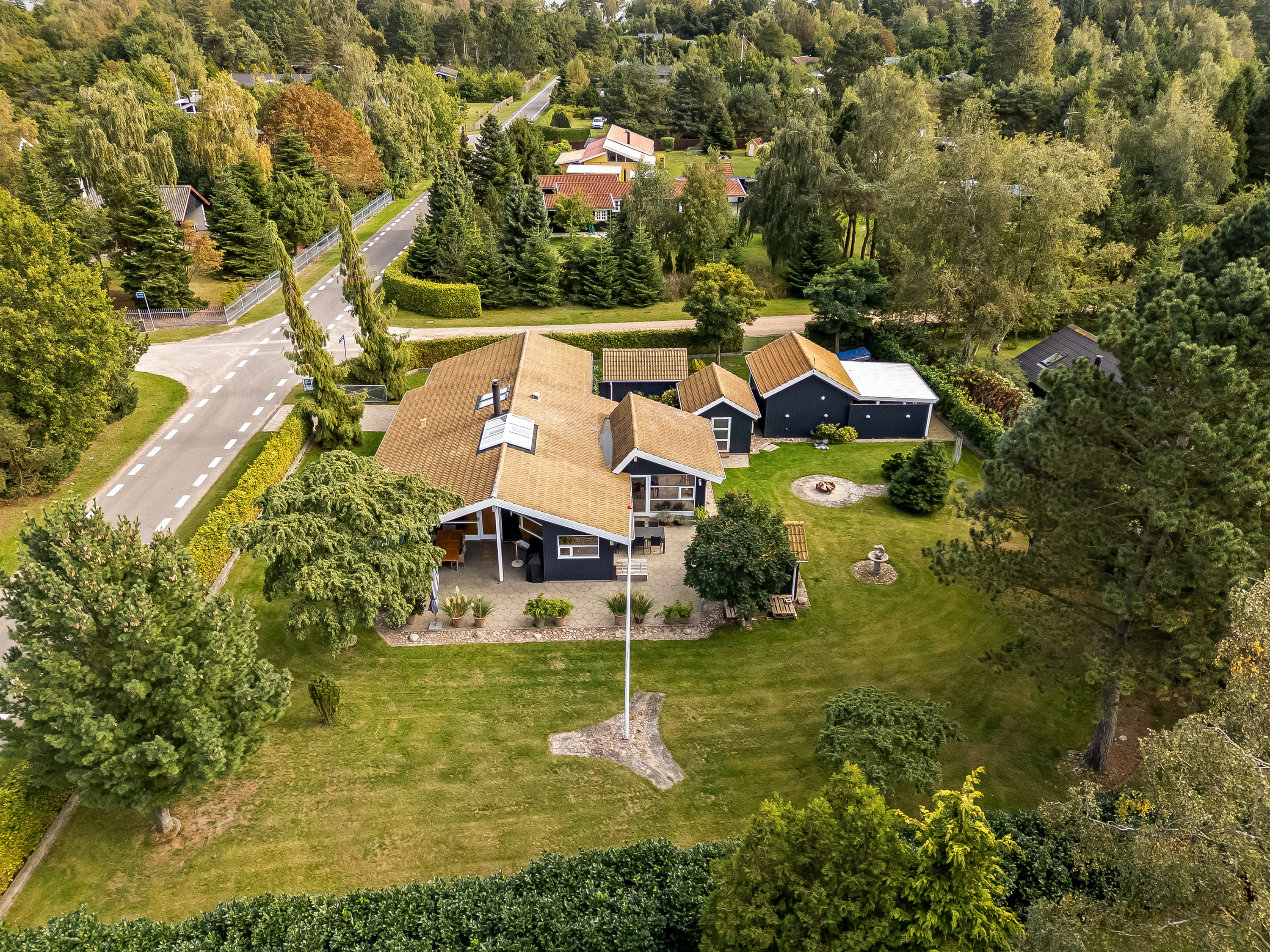 Fremhævet luftfoto billede i fuldskærmstilstand. Billede af Mælkebøttevej 27, 4873 Væggerløse