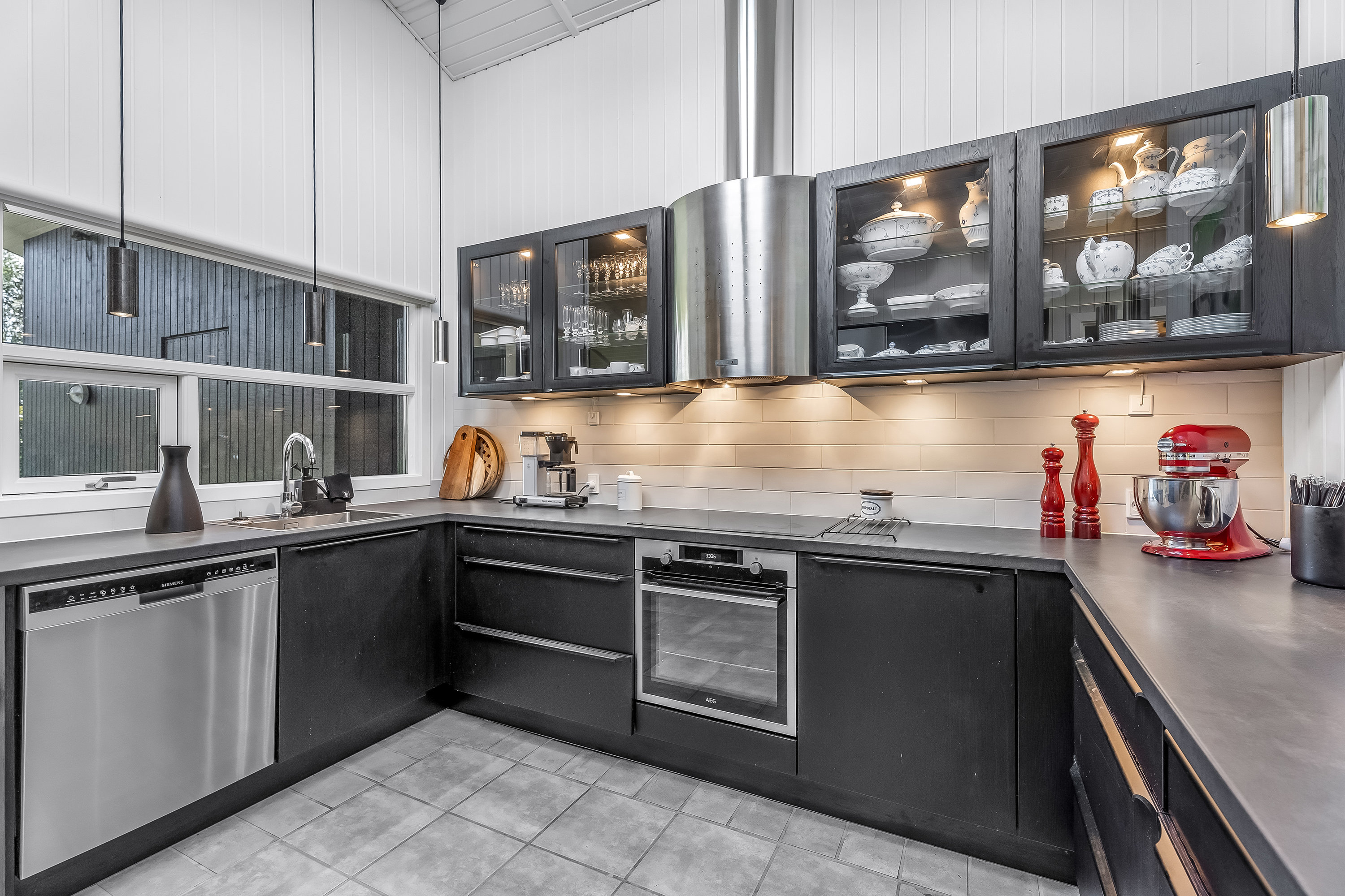 Fremhævet køkken billede i fuldskærmstilstand. Billede af Mælkebøttevej 27, 4873 Væggerløse