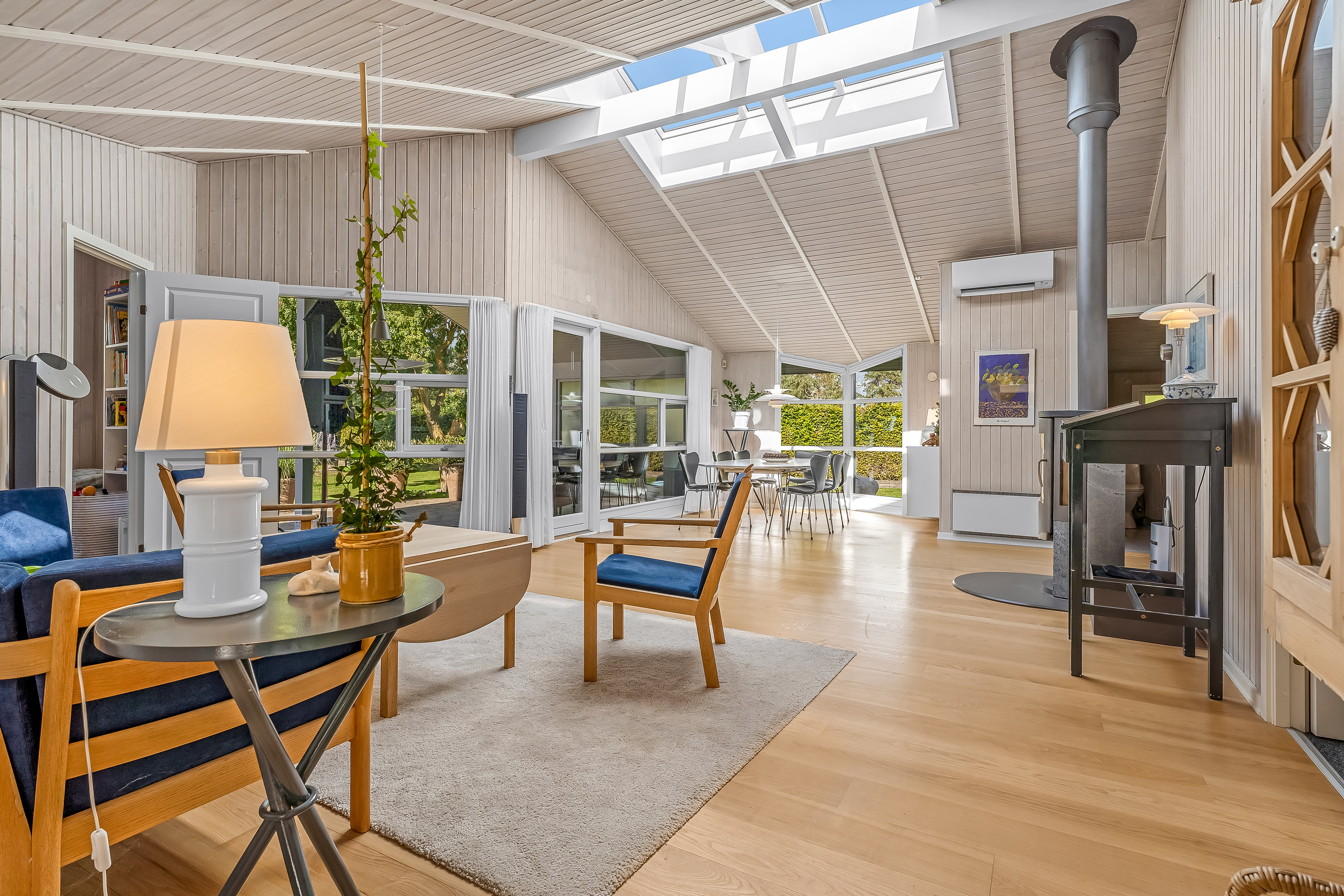 Fremhævet stue billede i fuldskærmstilstand. Billede af Mælkebøttevej 27, 4873 Væggerløse