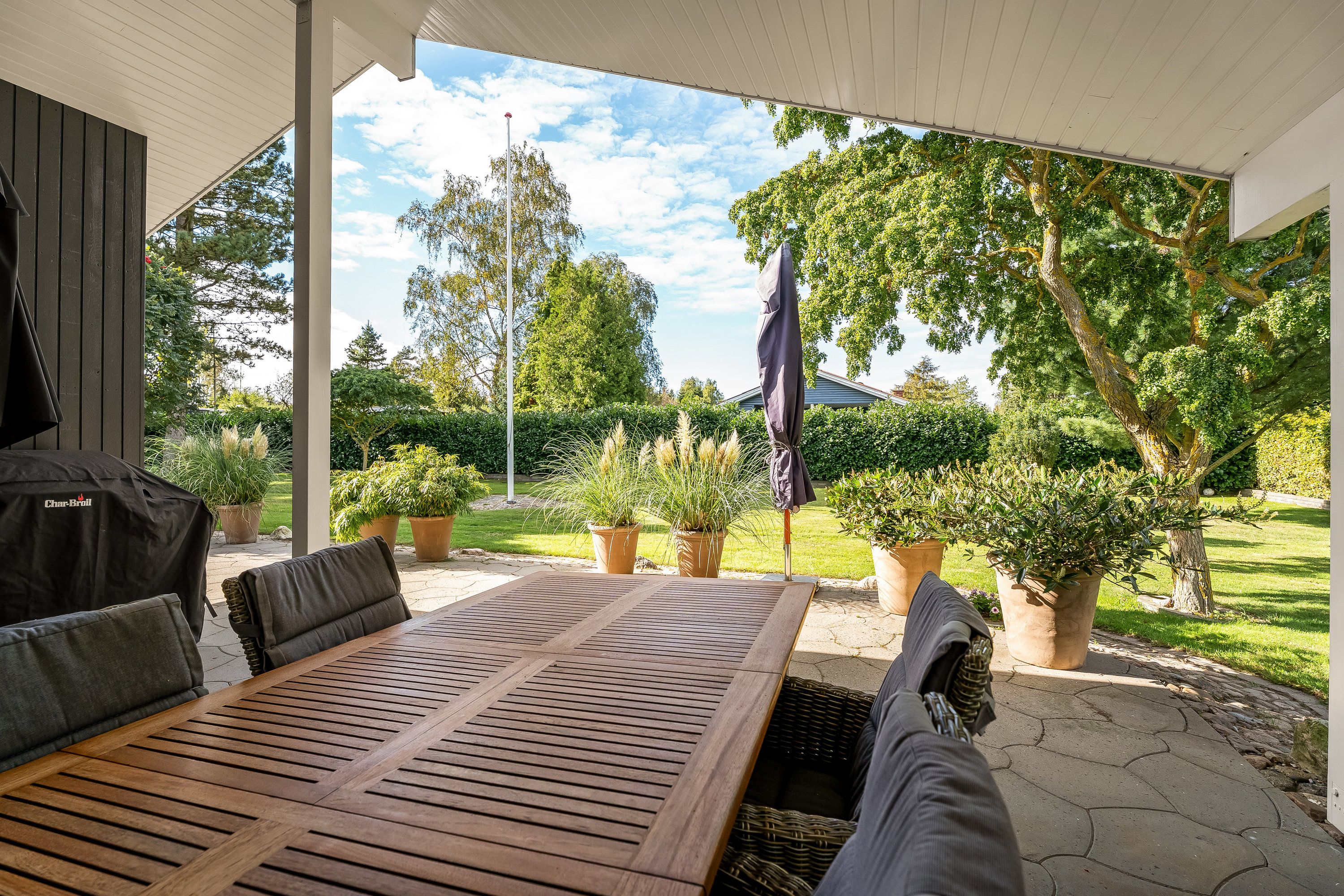 Fremhævet terrasse billede i fuldskærmstilstand. Billede af Mælkebøttevej 27, 4873 Væggerløse