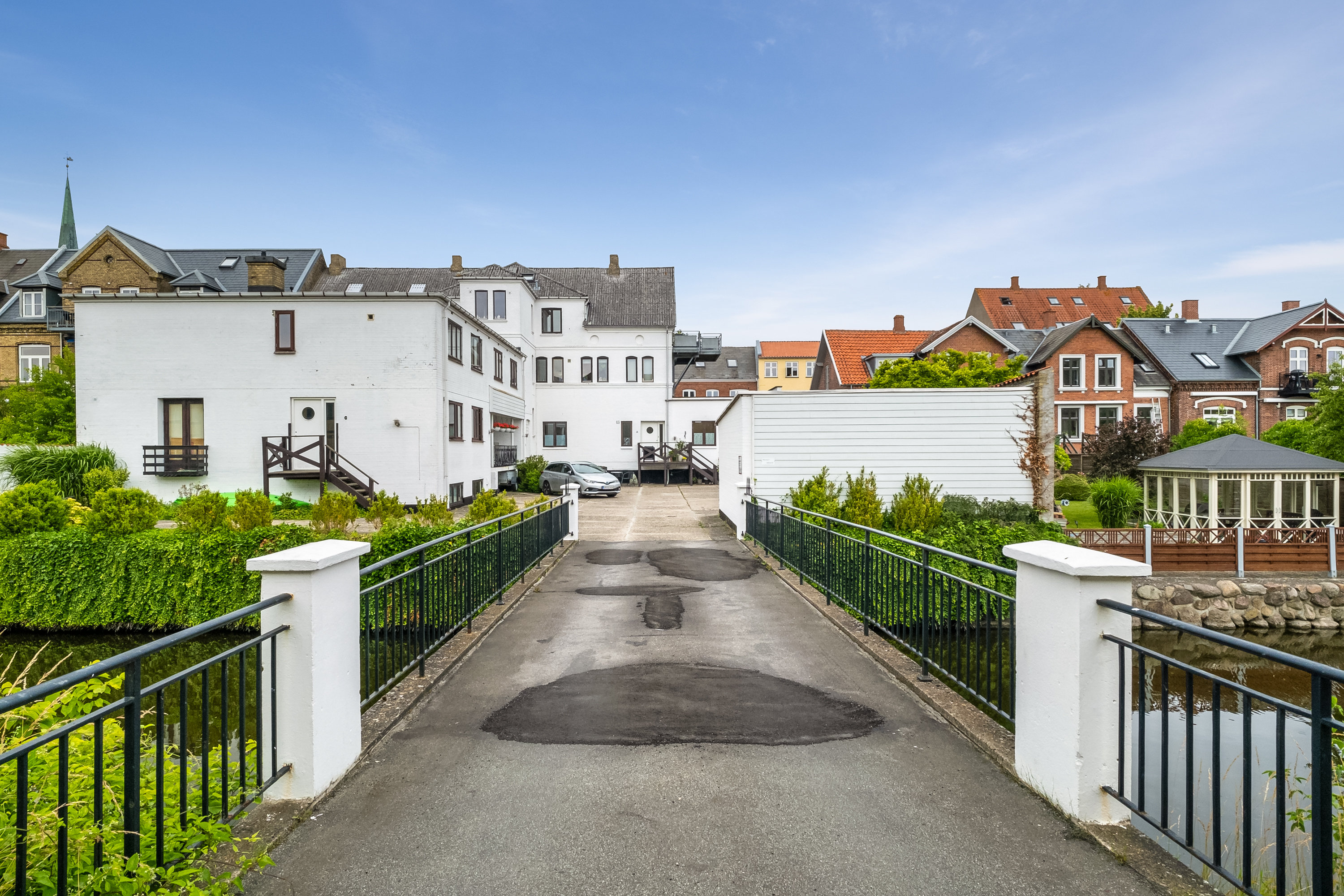 Miniaturebillede 1: gårdmiljø. Billede af Østervoldgade 56B, 1. tv., 5800 Nyborg