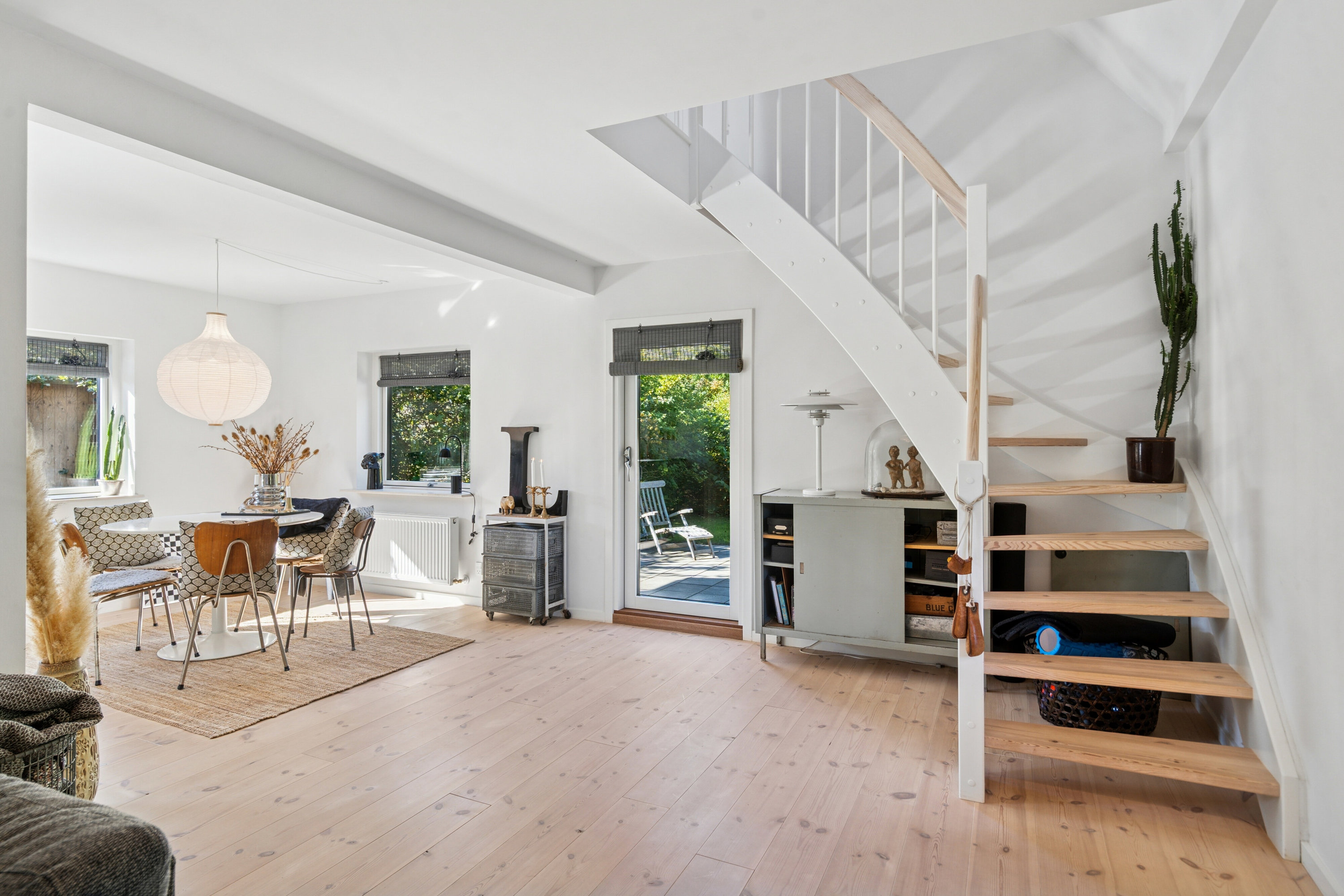 Fremhævet stue billede i fuldskærmstilstand. Billede af Bellingevej 46, Bellinge, 5250 Odense SV