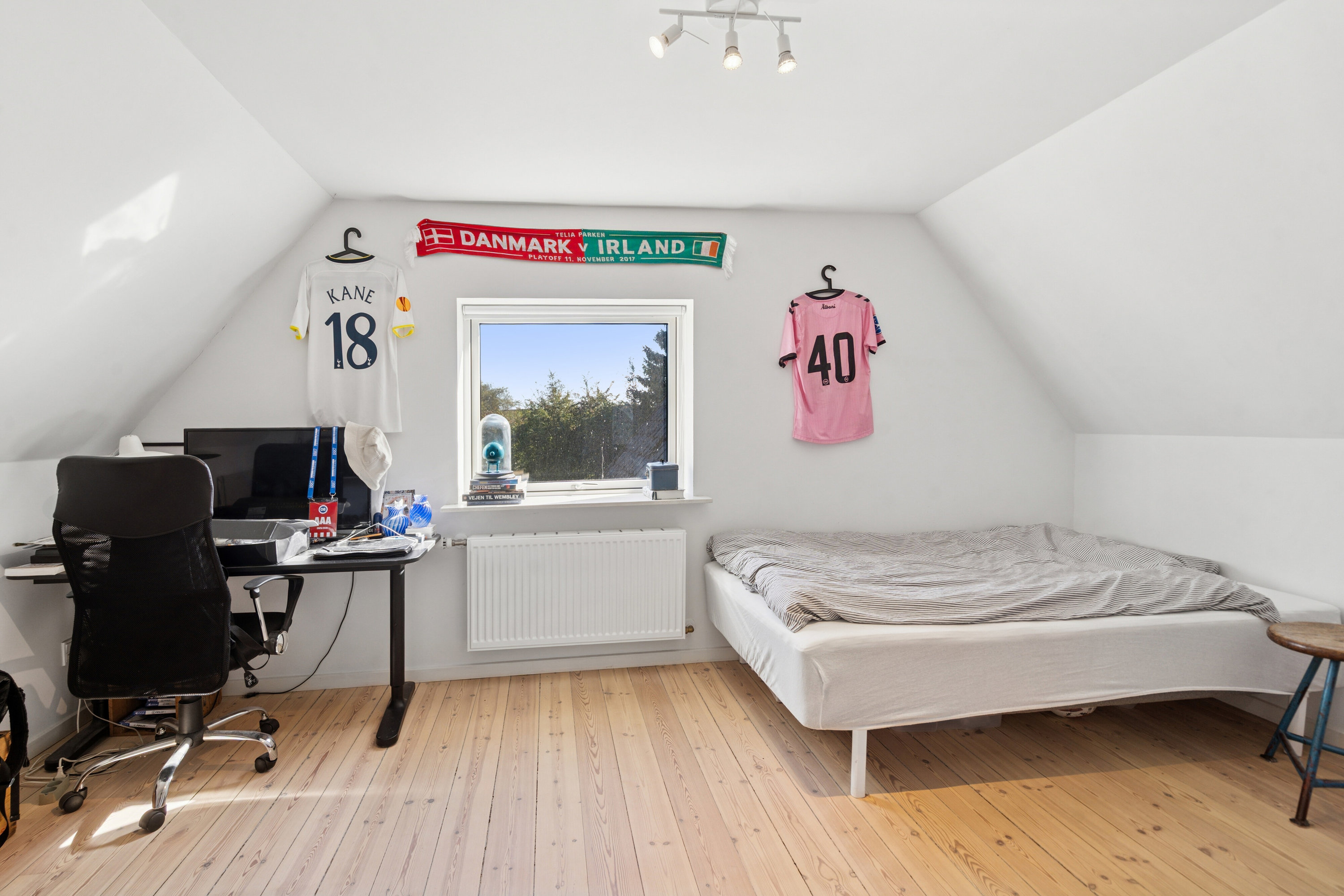 Fremhævet soveværelse billede i fuldskærmstilstand. Billede af Bellingevej 46, Bellinge, 5250 Odense SV