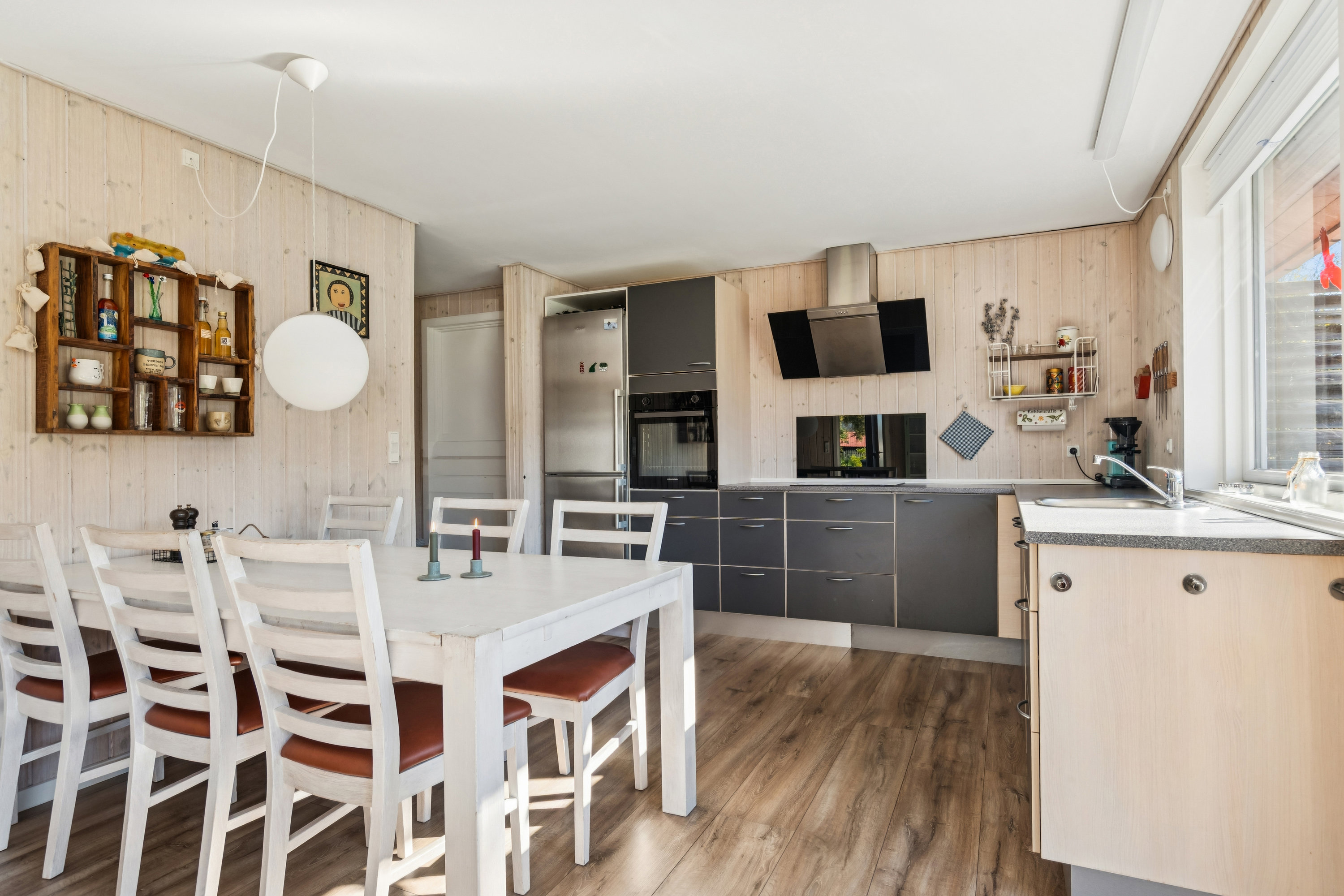 Fremhævet køkken billede i fuldskærmstilstand. Billede af Vesterø Havnegade 82, Vesterø Havn, 9940 Læsø