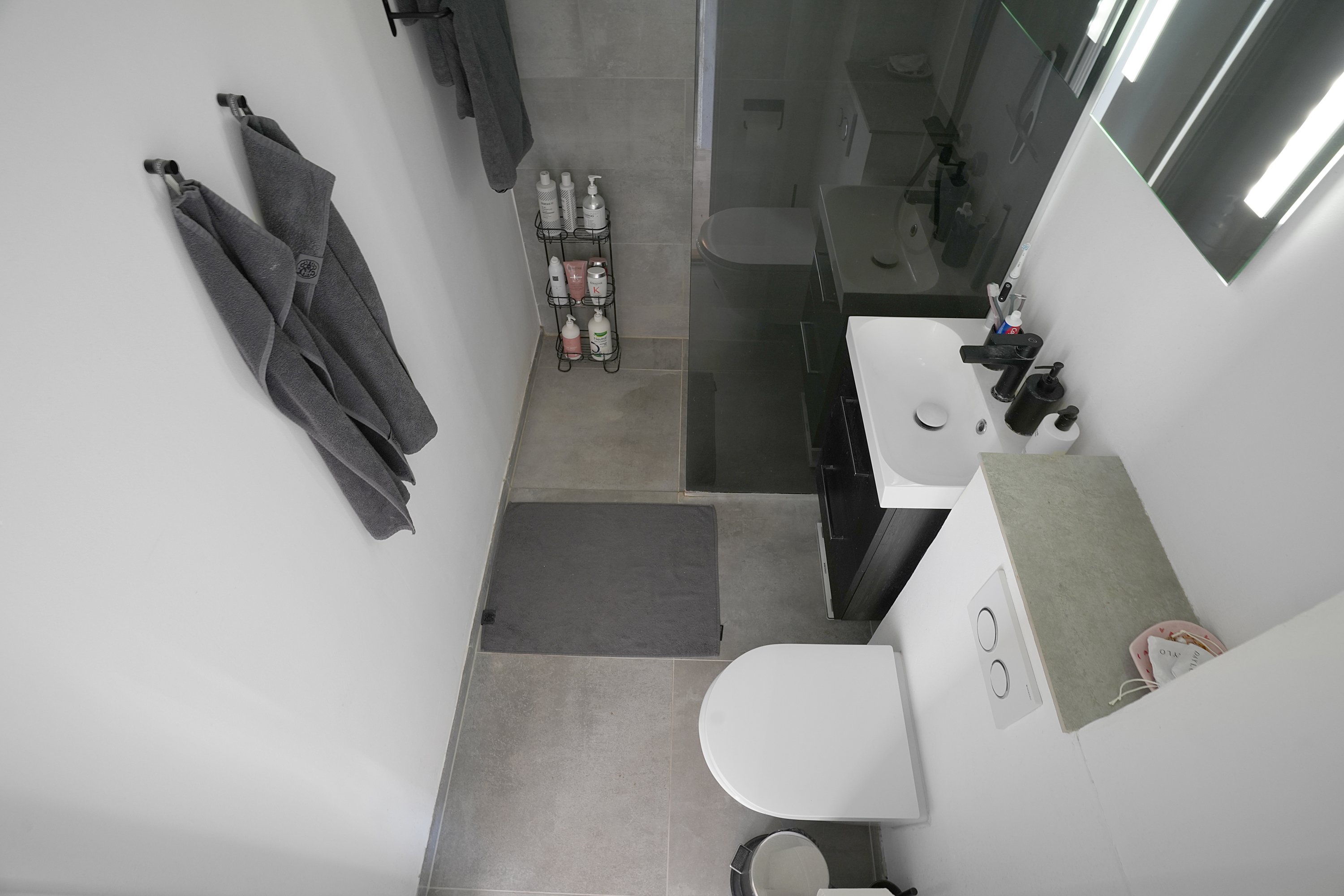 Fremhævet badeværelse billede i fuldskærmstilstand. Billede af Finsensvej 34, 1. 4., 2000 Frederiksberg