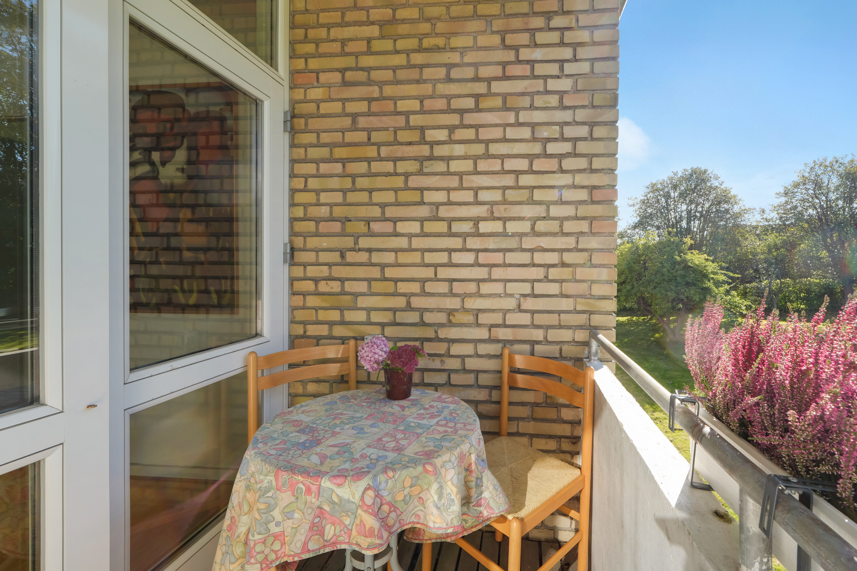 Fremhævet andet billede i fuldskærmstilstand. Billede af Bakkekrogen 3, 1. tv., 3460 Birkerød