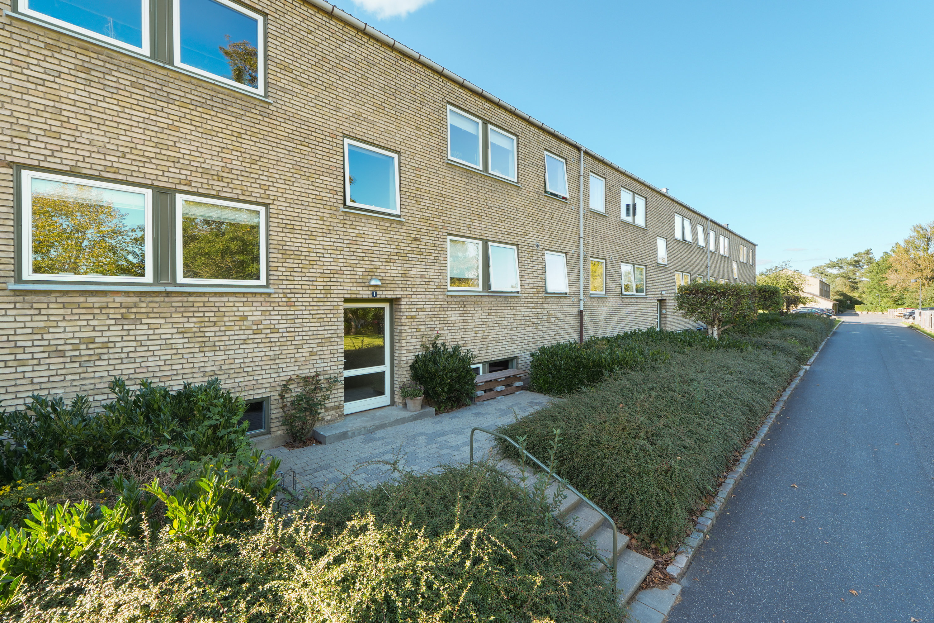 Fremhævet andet billede i fuldskærmstilstand. Billede af Bakkekrogen 3, 1. tv., 3460 Birkerød