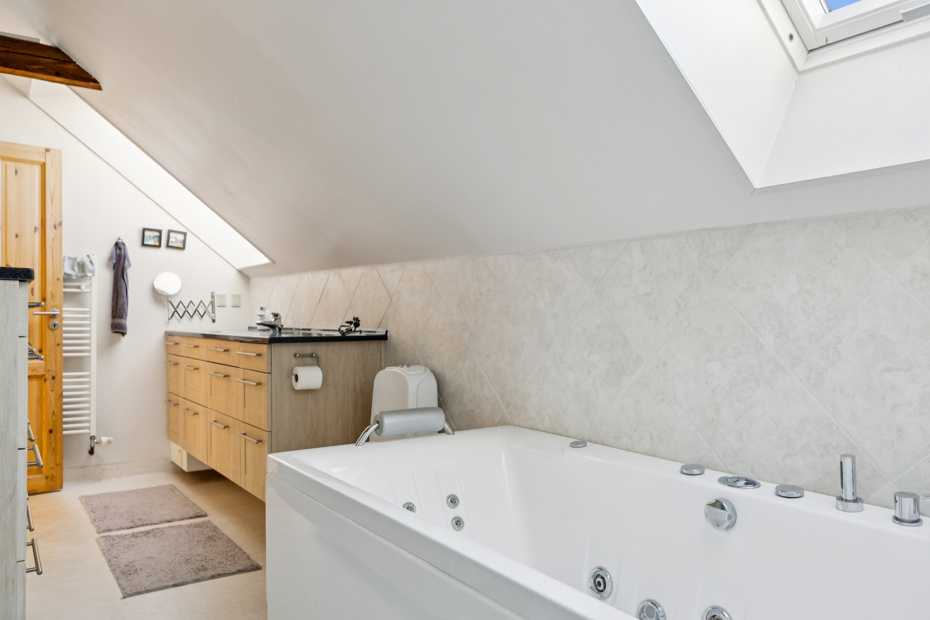 Fremhævet badeværelse billede i fuldskærmstilstand. Billede af Søllingevej 1, Sødinge, 5750 Ringe