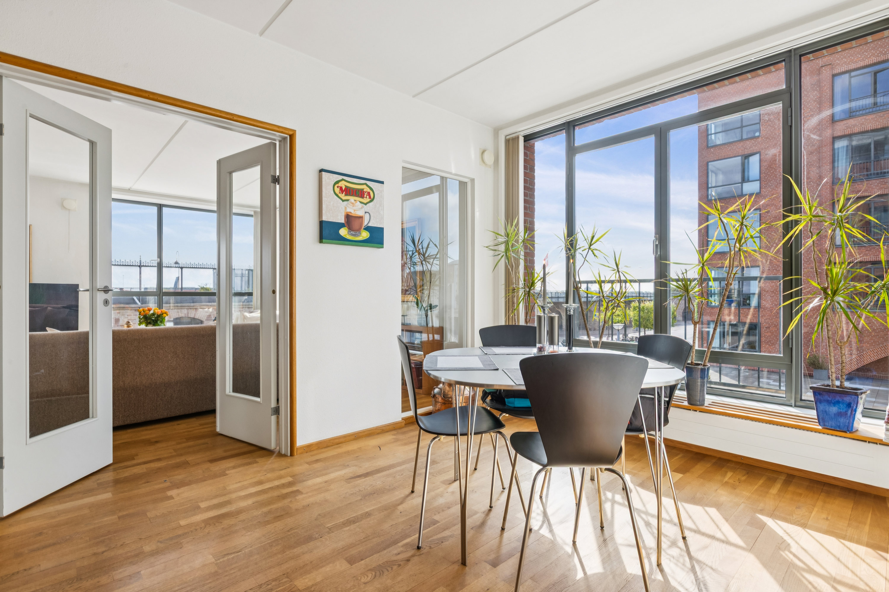 Fremhævet stue billede i fuldskærmstilstand. Billede af Langelinie Allé 7, 1. 4., 2100 København Ø