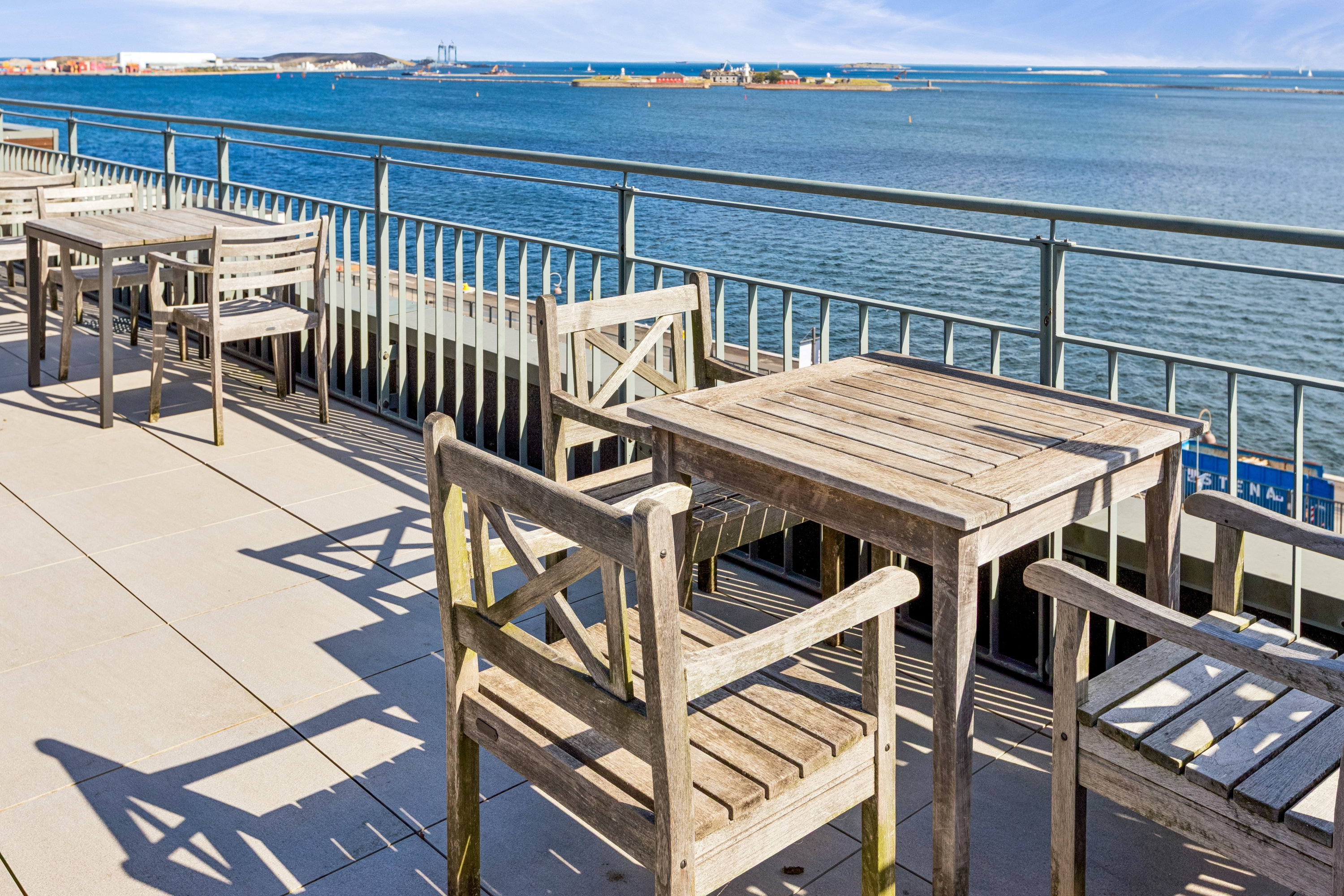 Fremhævet terrasse billede i fuldskærmstilstand. Billede af Langelinie Allé 7, 1. 4., 2100 København Ø