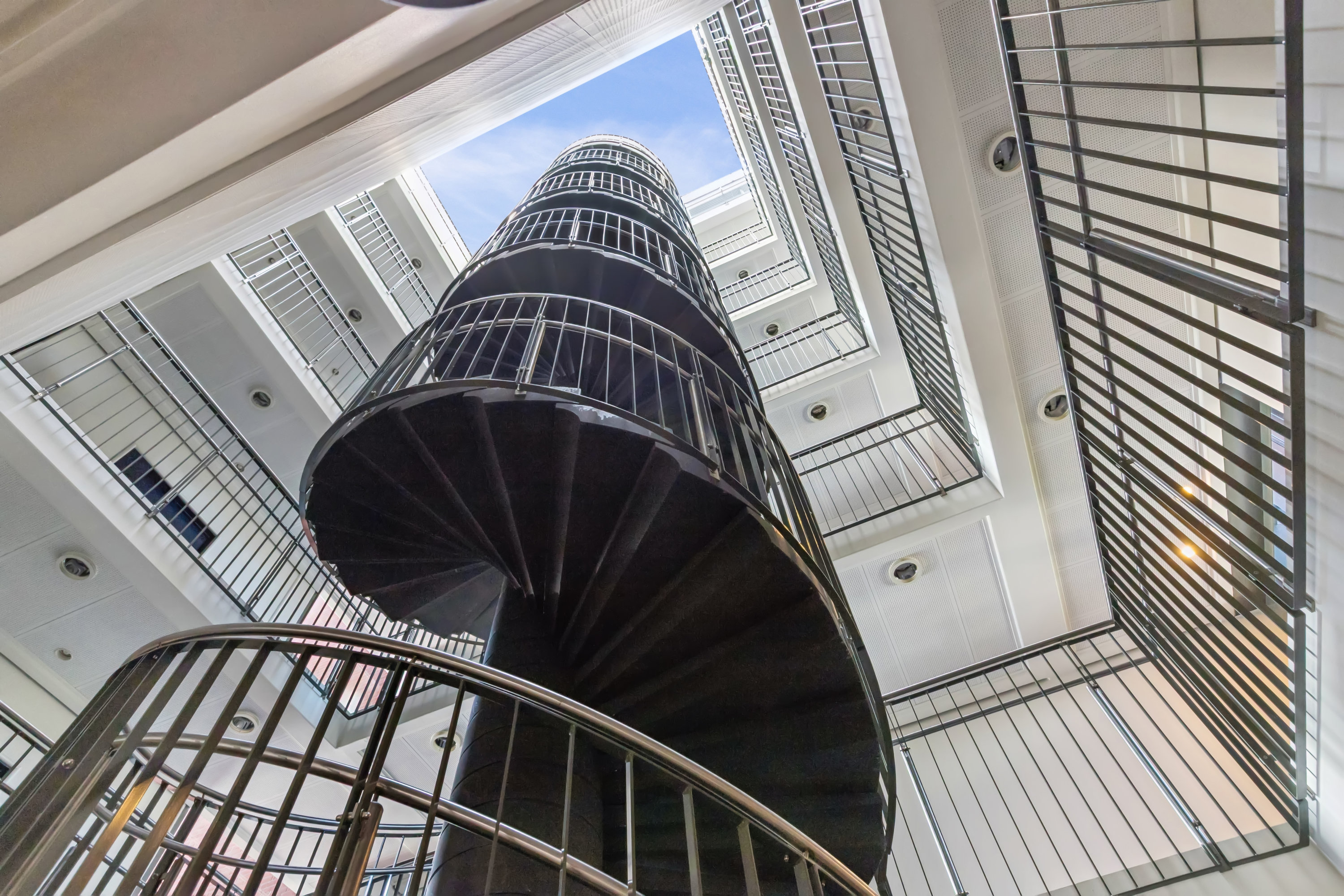 Fremhævet gang billede i fuldskærmstilstand. Billede af Langelinie Allé 7, 1. 4., 2100 København Ø