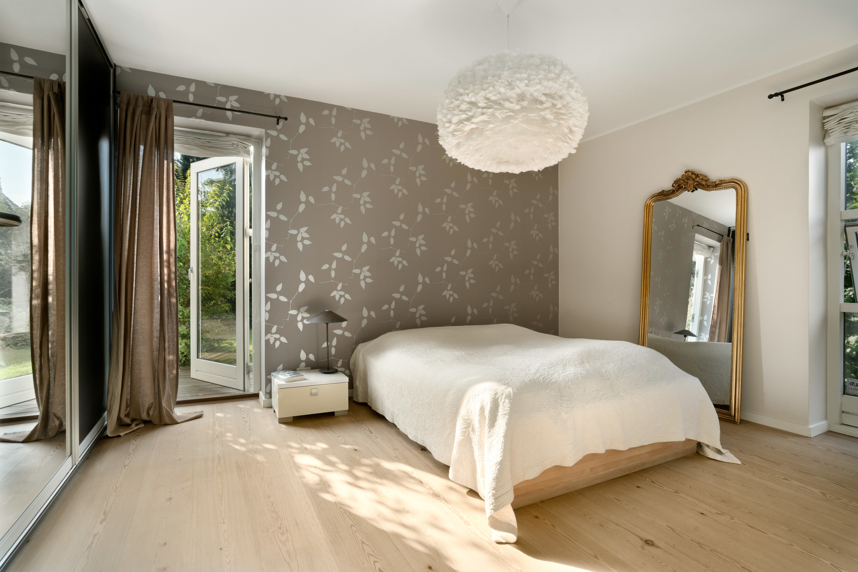 Fremhævet  billede i fuldskærmstilstand. Billede af Under Lindene 1, 2840 Holte