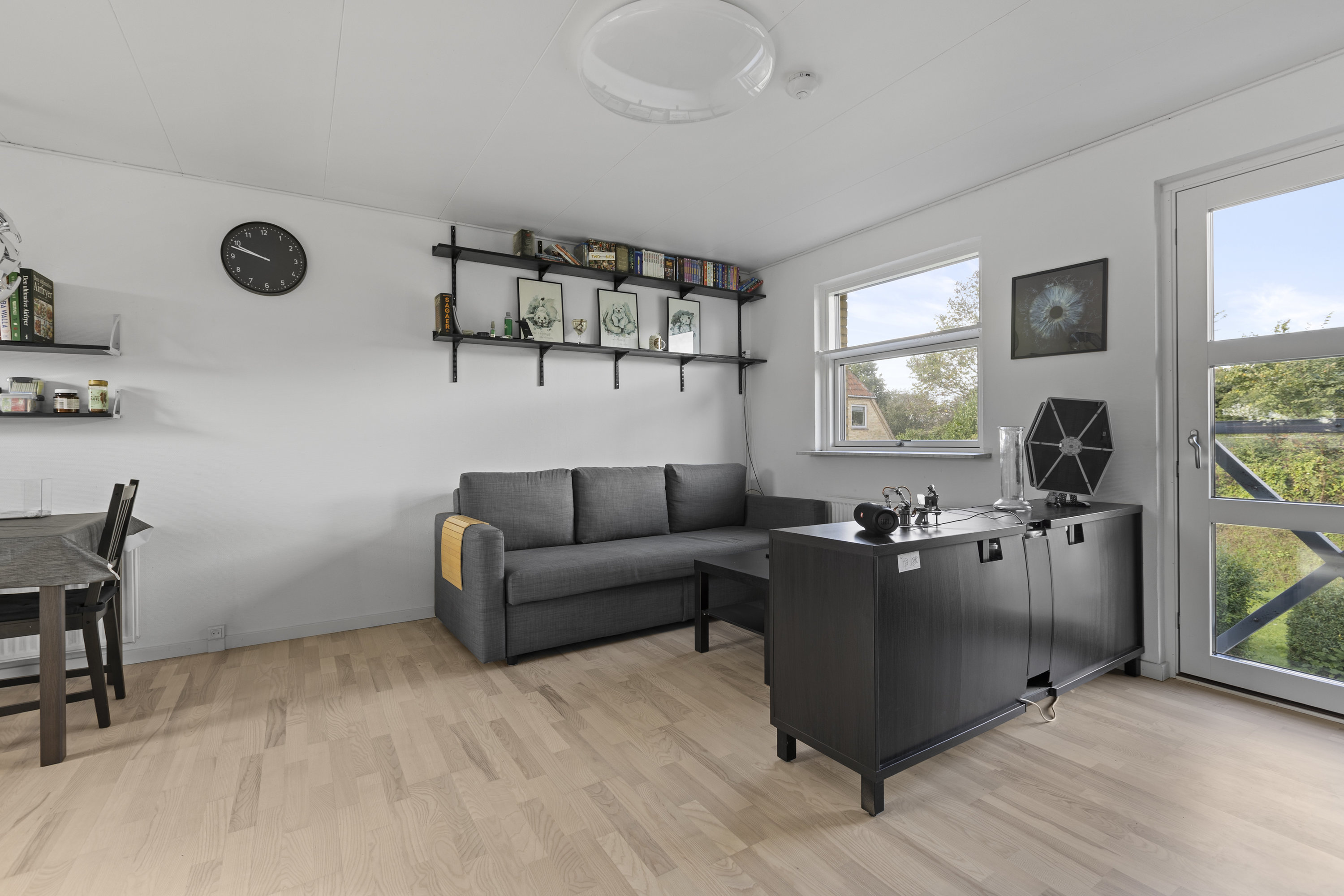 Fremhævet stue billede i fuldskærmstilstand. Billede af Banevej 45, 4370 Store Merløse