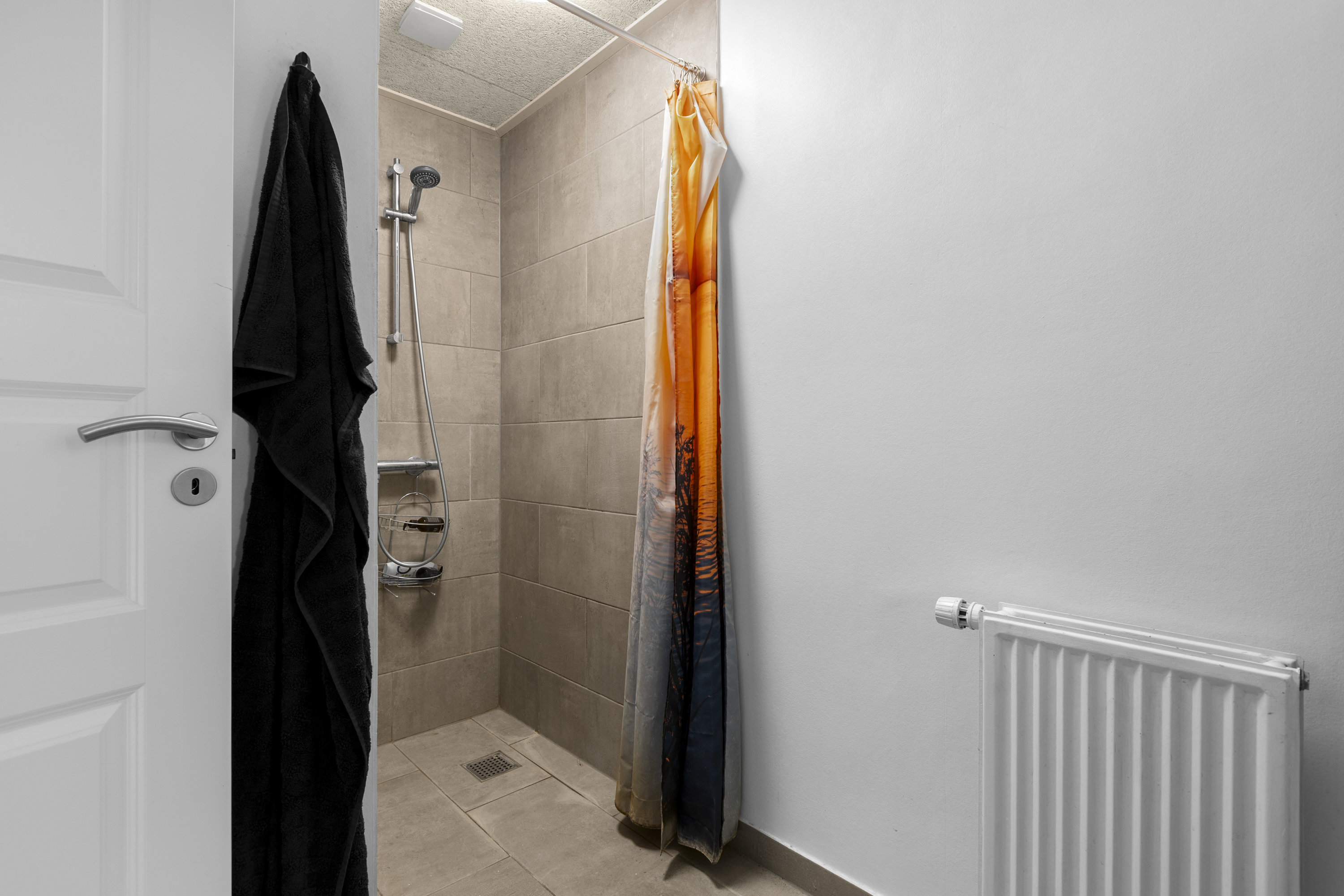 Fremhævet badeværelse billede i fuldskærmstilstand. Billede af Banevej 45, 4370 Store Merløse