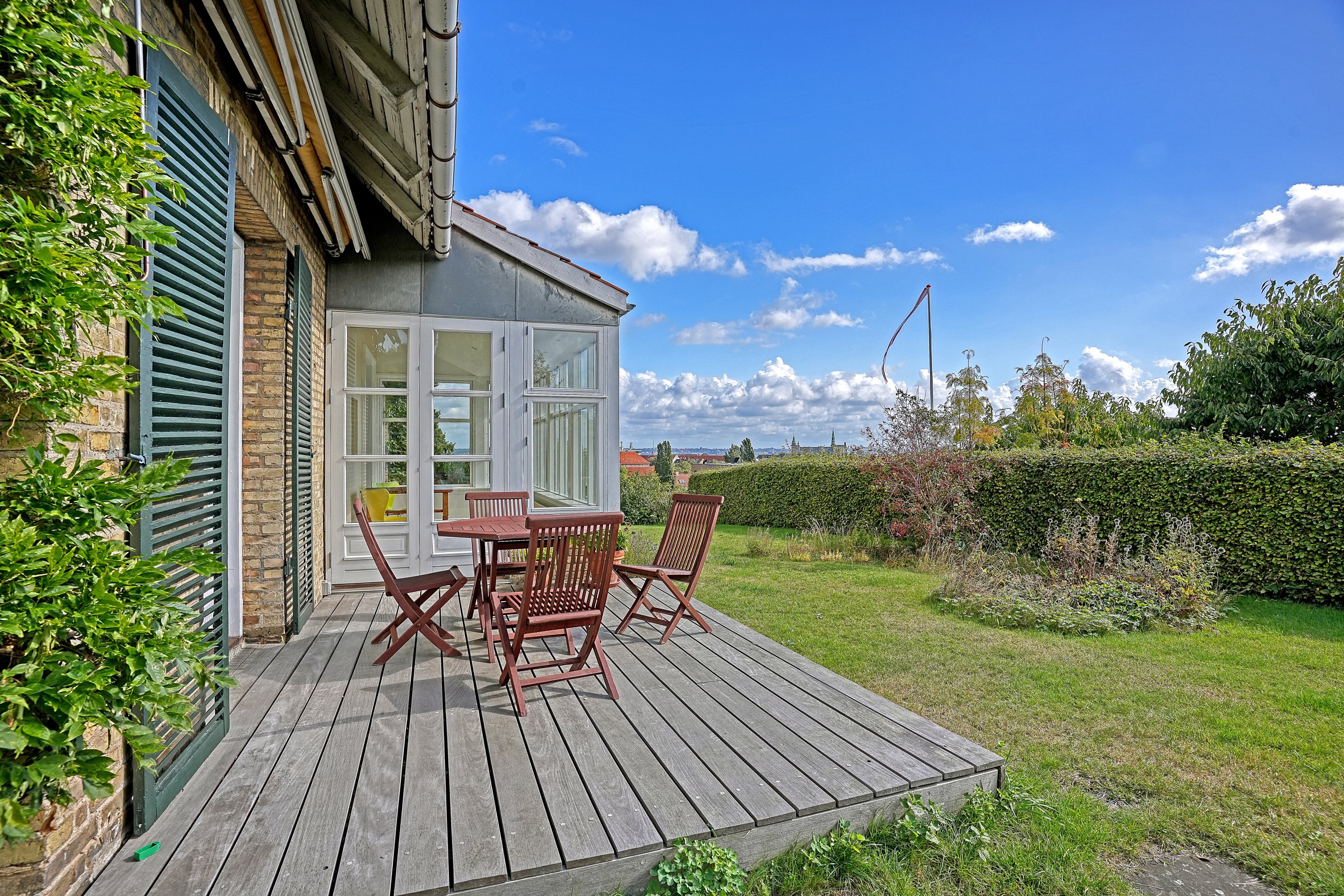 Fremhævet terrasse billede i fuldskærmstilstand. Billede af Marienlyst Alle 15B, 3000 Helsingør