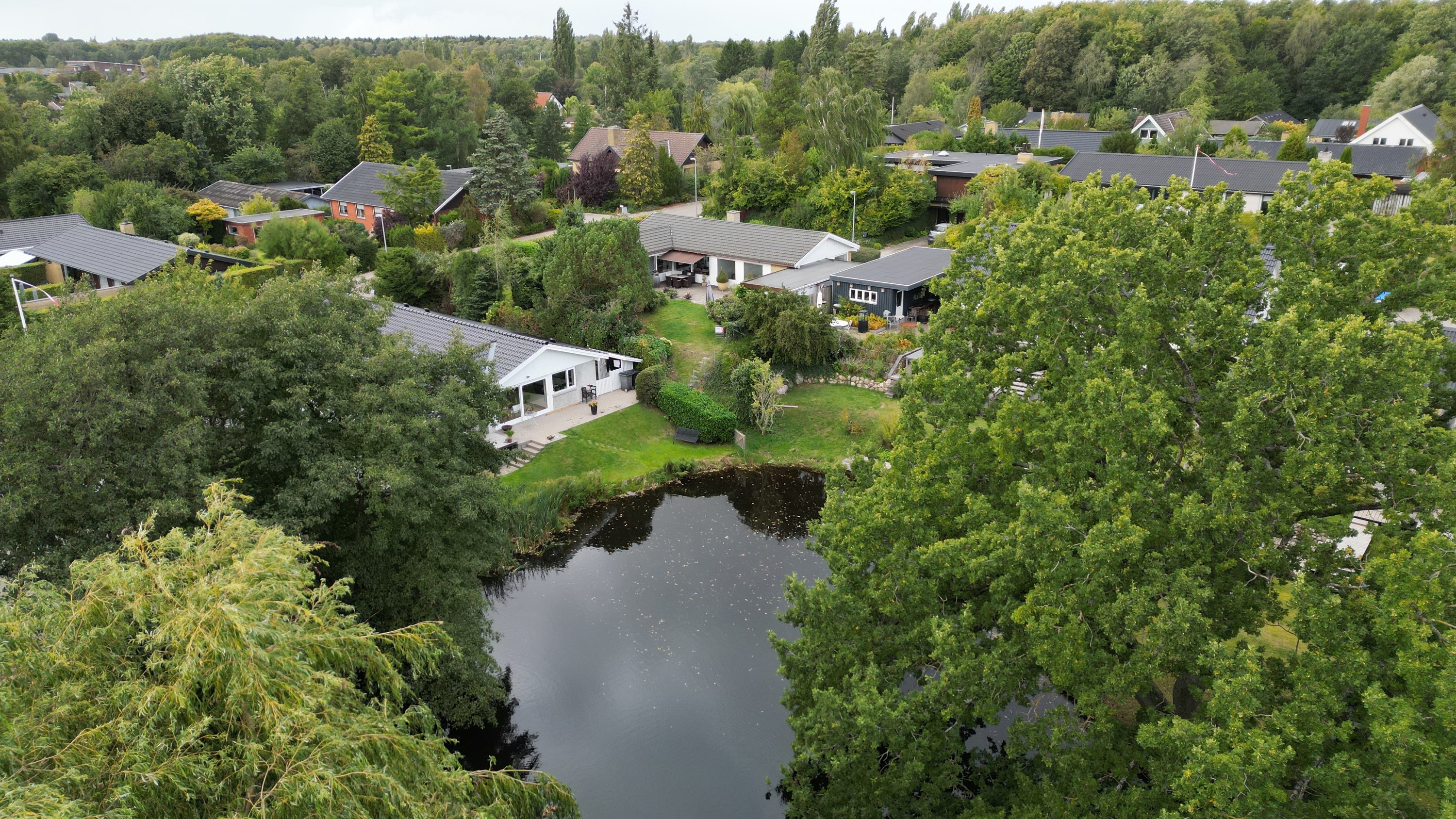 Fremhævet  billede i fuldskærmstilstand. Billede af Thøger Larsens Alle 12, 2750 Ballerup