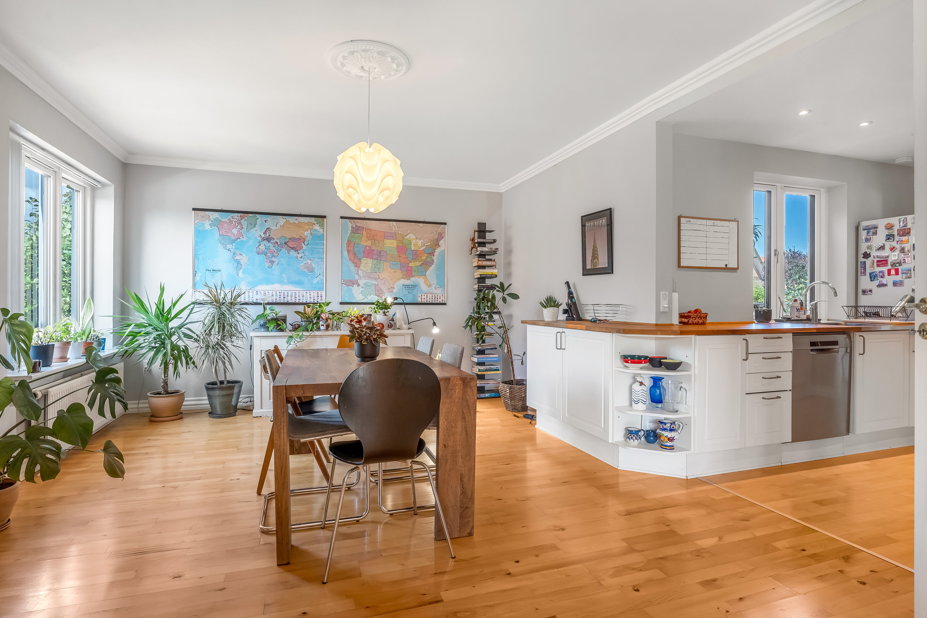 Fremhævet stue billede i fuldskærmstilstand. Billede af Jes Jessensgade 82, 4800 Nykøbing F