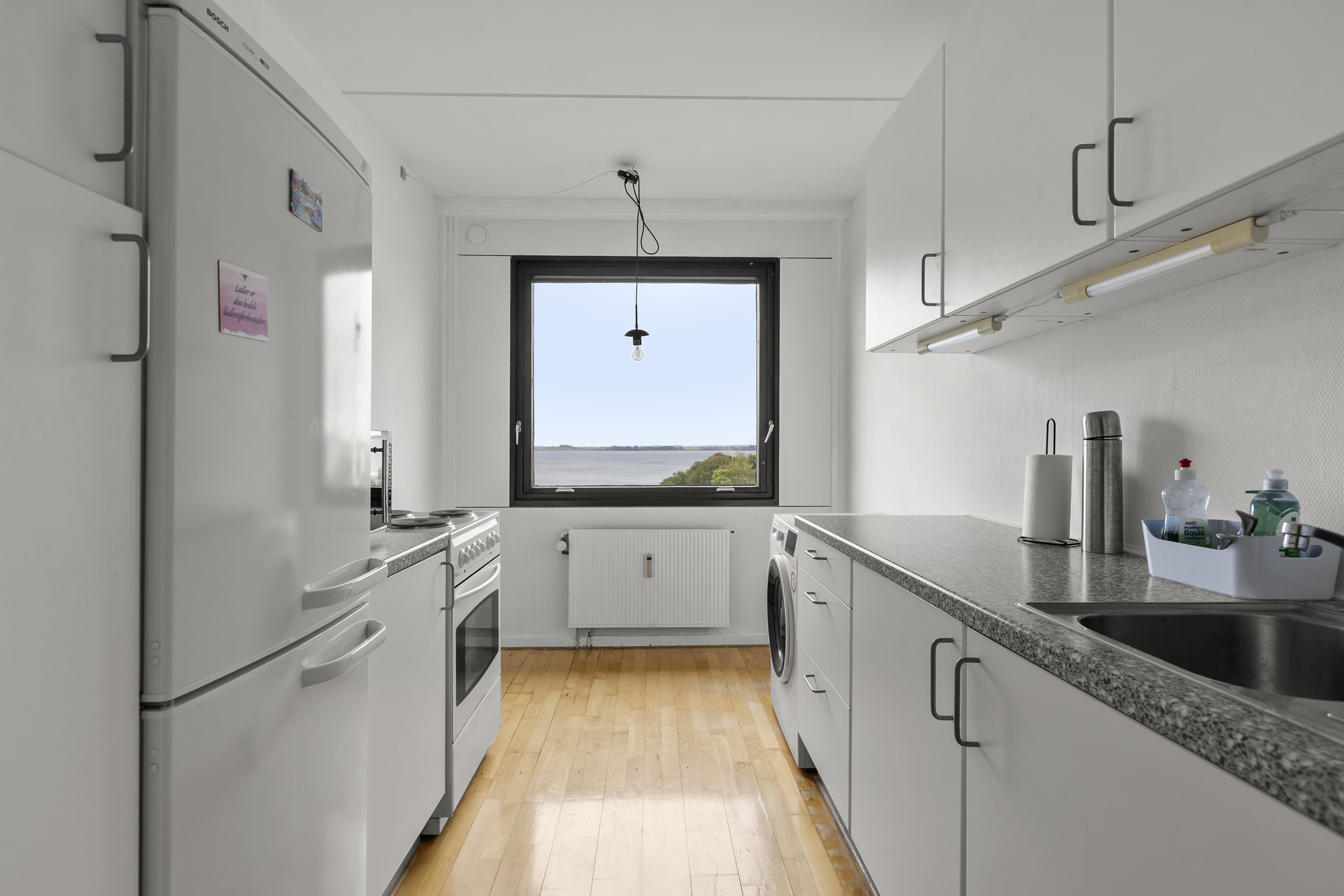 Miniaturebillede 1: køkken. Billede af Tyreengen 2, 3. th., 4220 Korsør