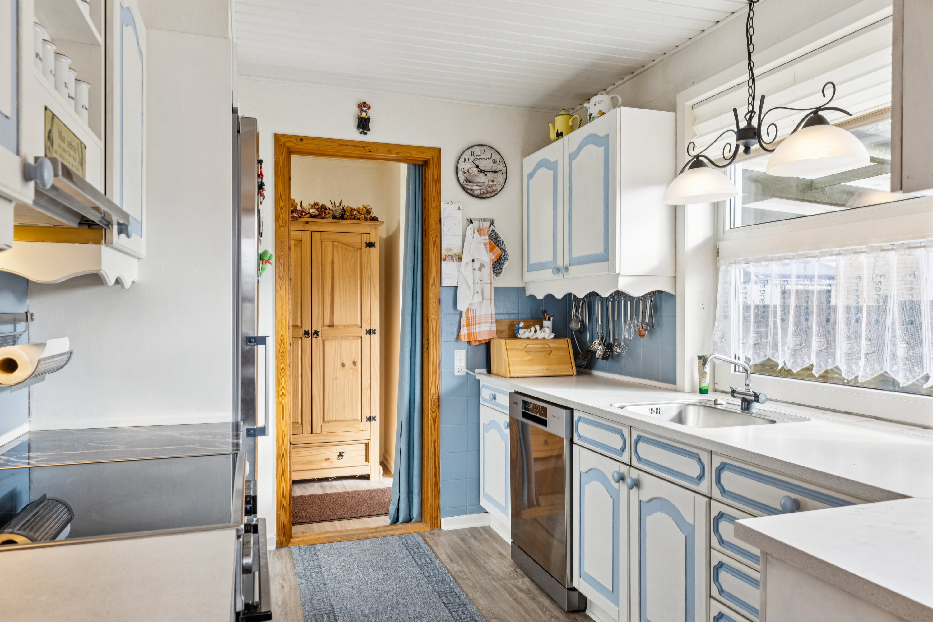 Fremhævet køkken billede i fuldskærmstilstand. Billede af Bakkesvinget 14, 6340 Kruså