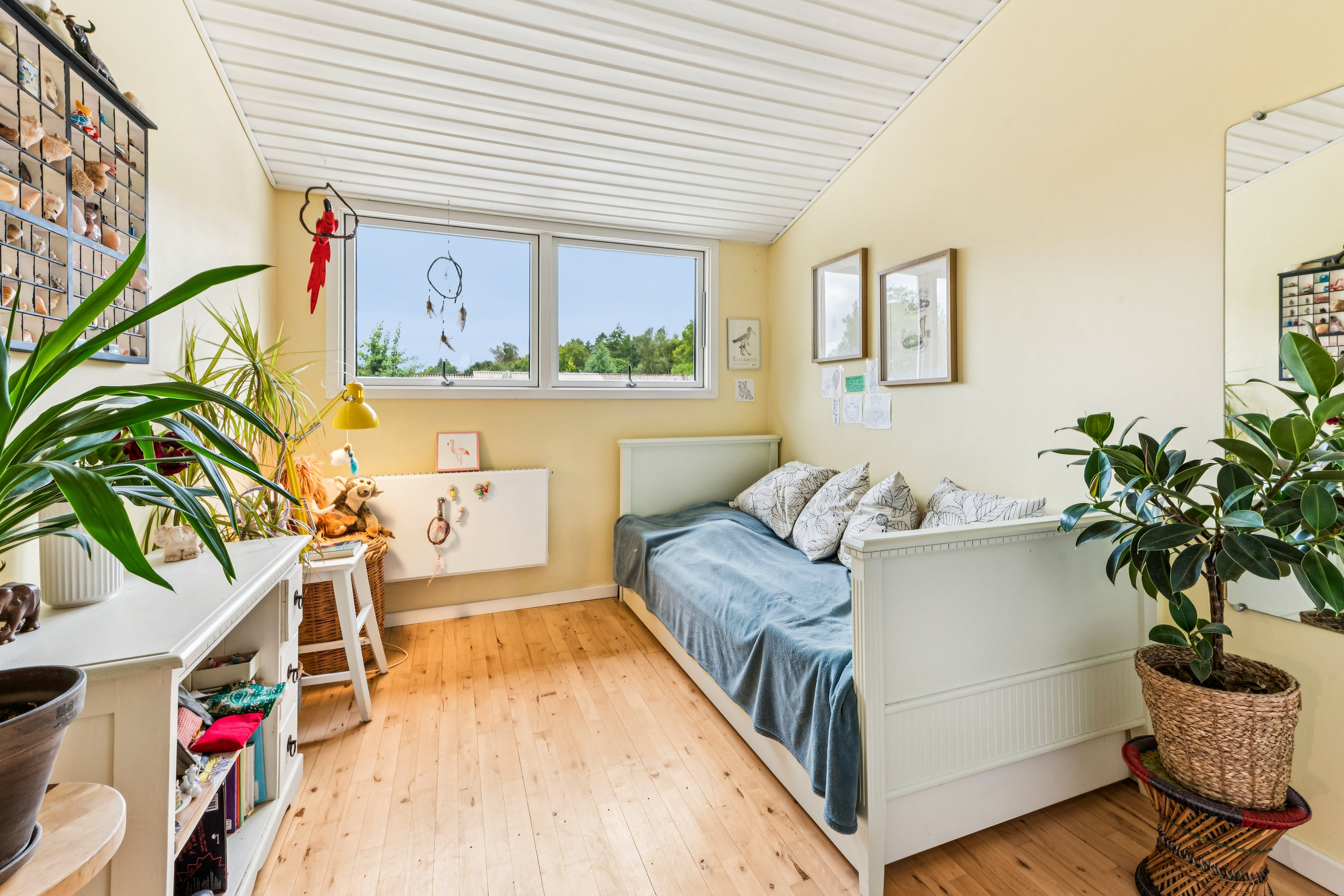 Fremhævet stue billede i fuldskærmstilstand. Billede af Kulsvierparken 147, 2800 Kongens Lyngby