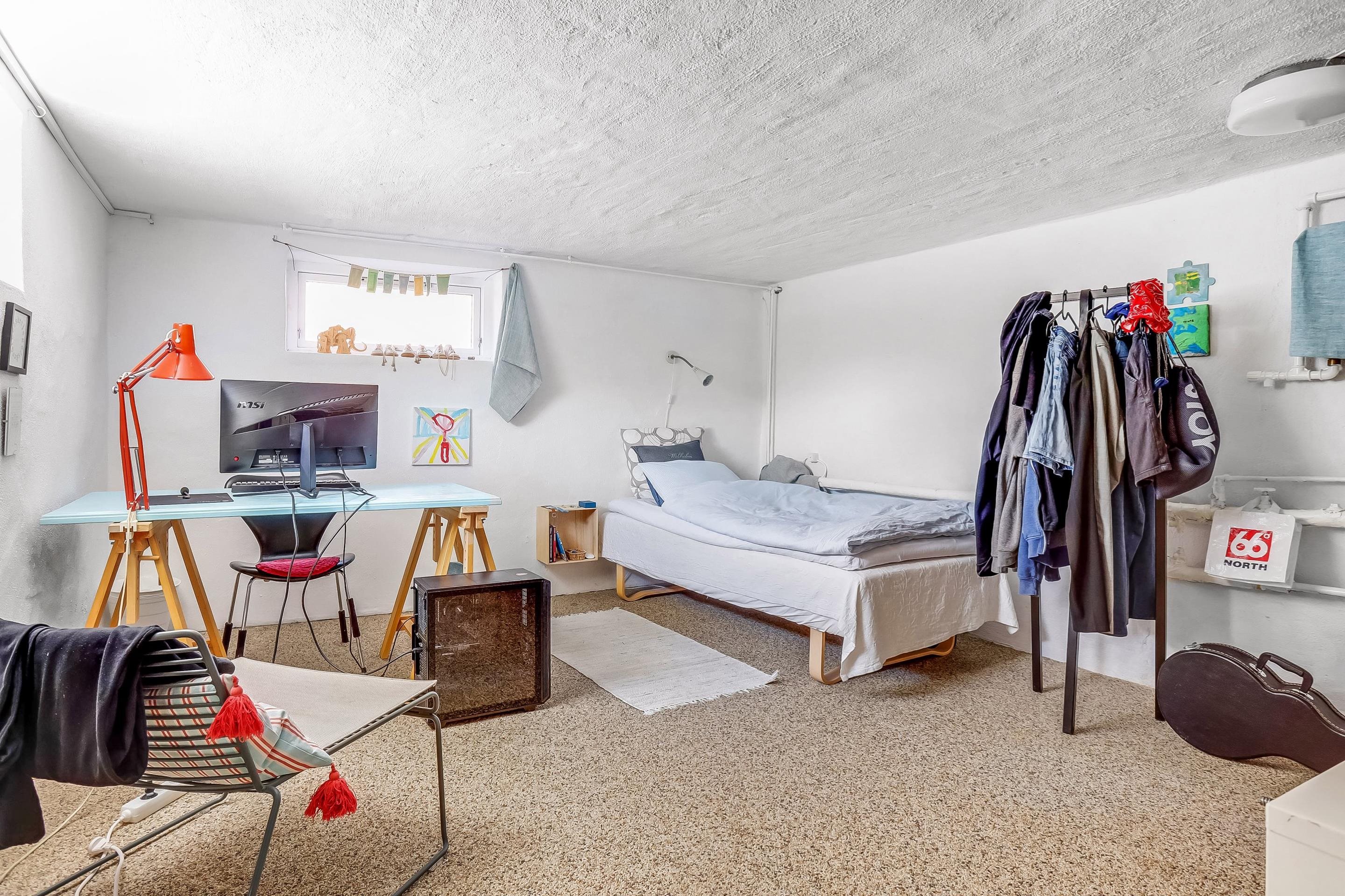 Fremhævet værelse billede i fuldskærmstilstand. Billede af Vesterled 7, 8832 Skals