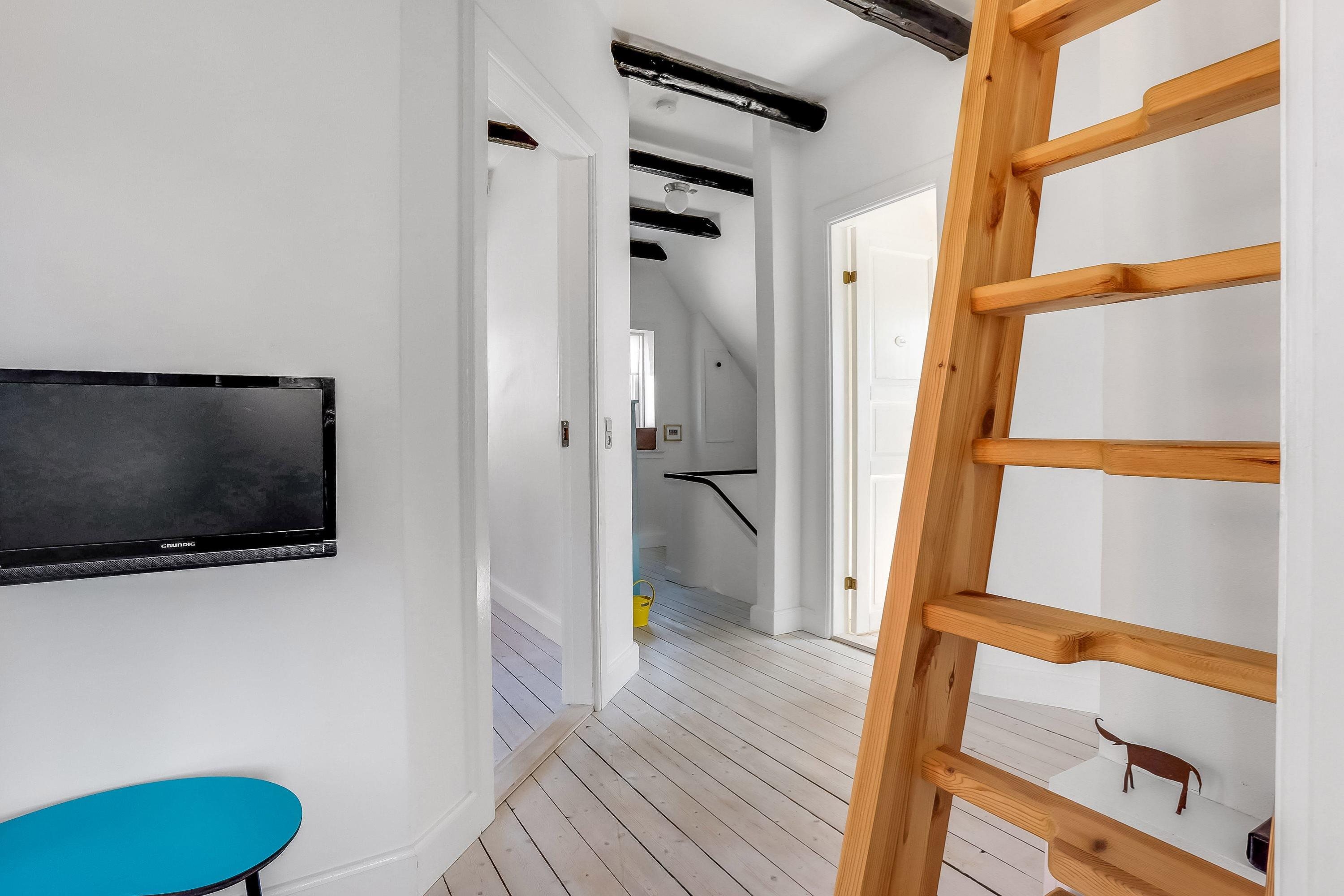 Fremhævet andet billede i fuldskærmstilstand. Billede af Vesterled 7, 8832 Skals