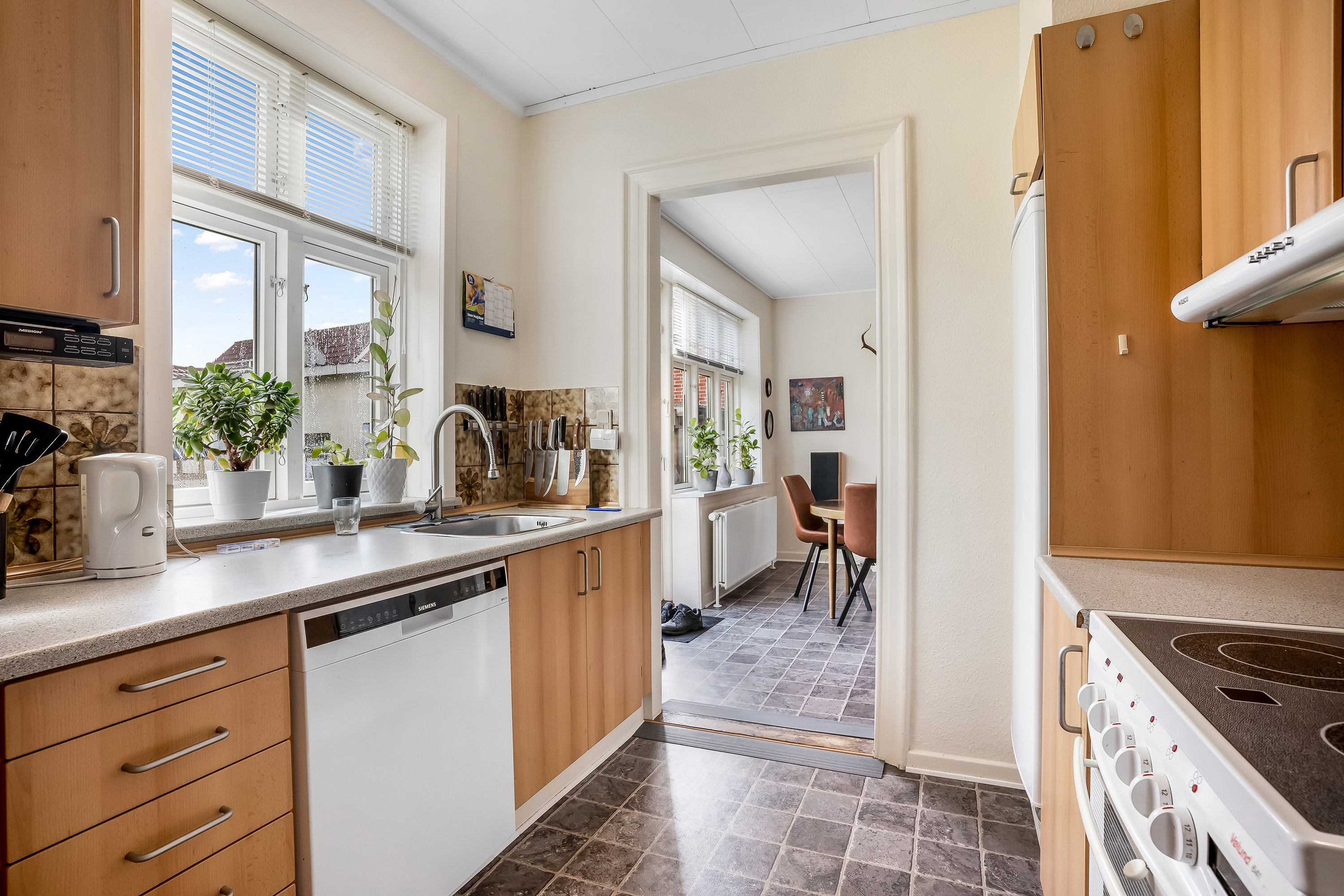 Fremhævet køkken billede i fuldskærmstilstand. Billede af Bredgade 74, 6940 Lem St