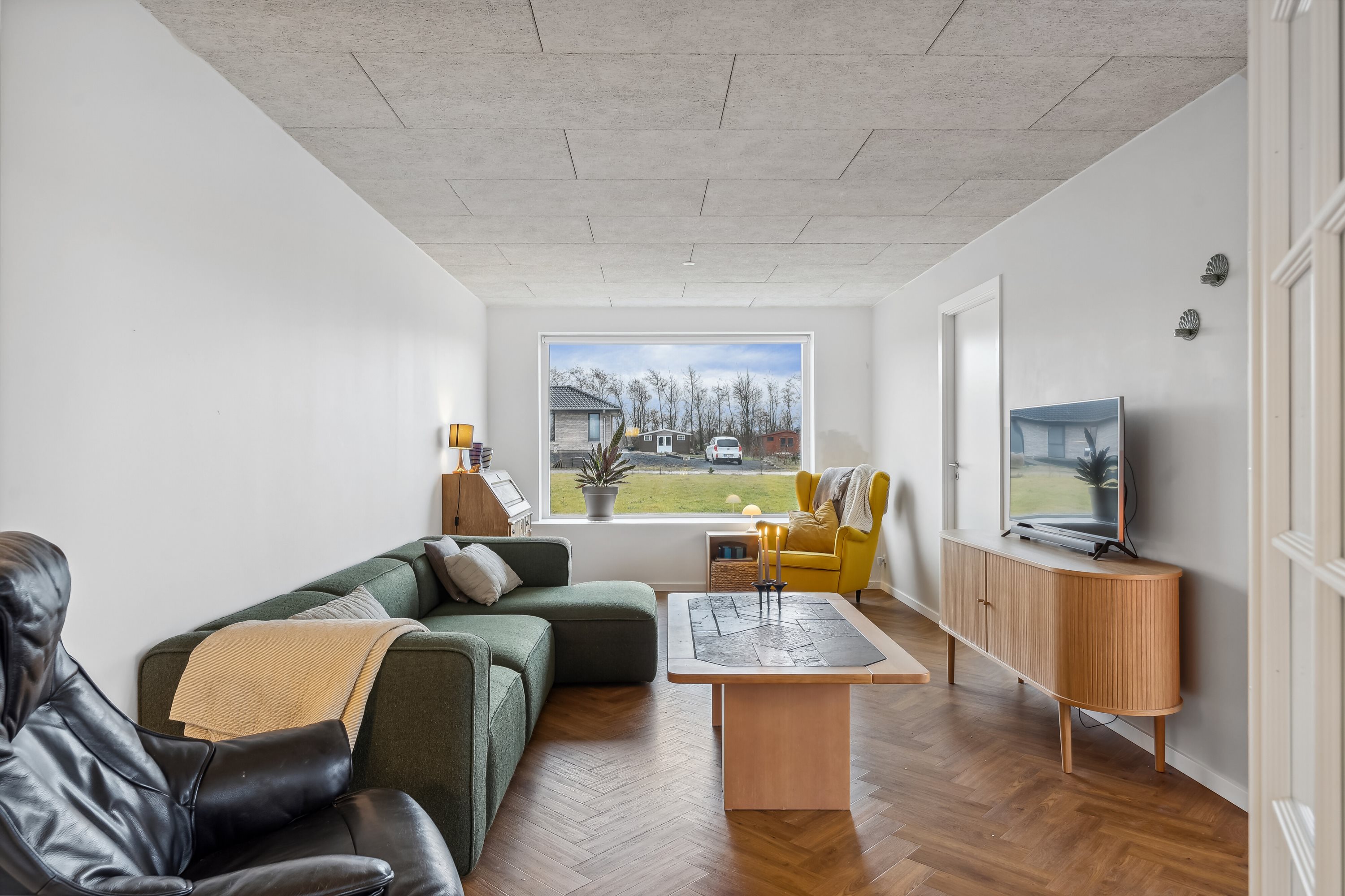 Fremhævet stue billede i fuldskærmstilstand. Billede af Yding Toft 8A, Yding, 8752 Østbirk