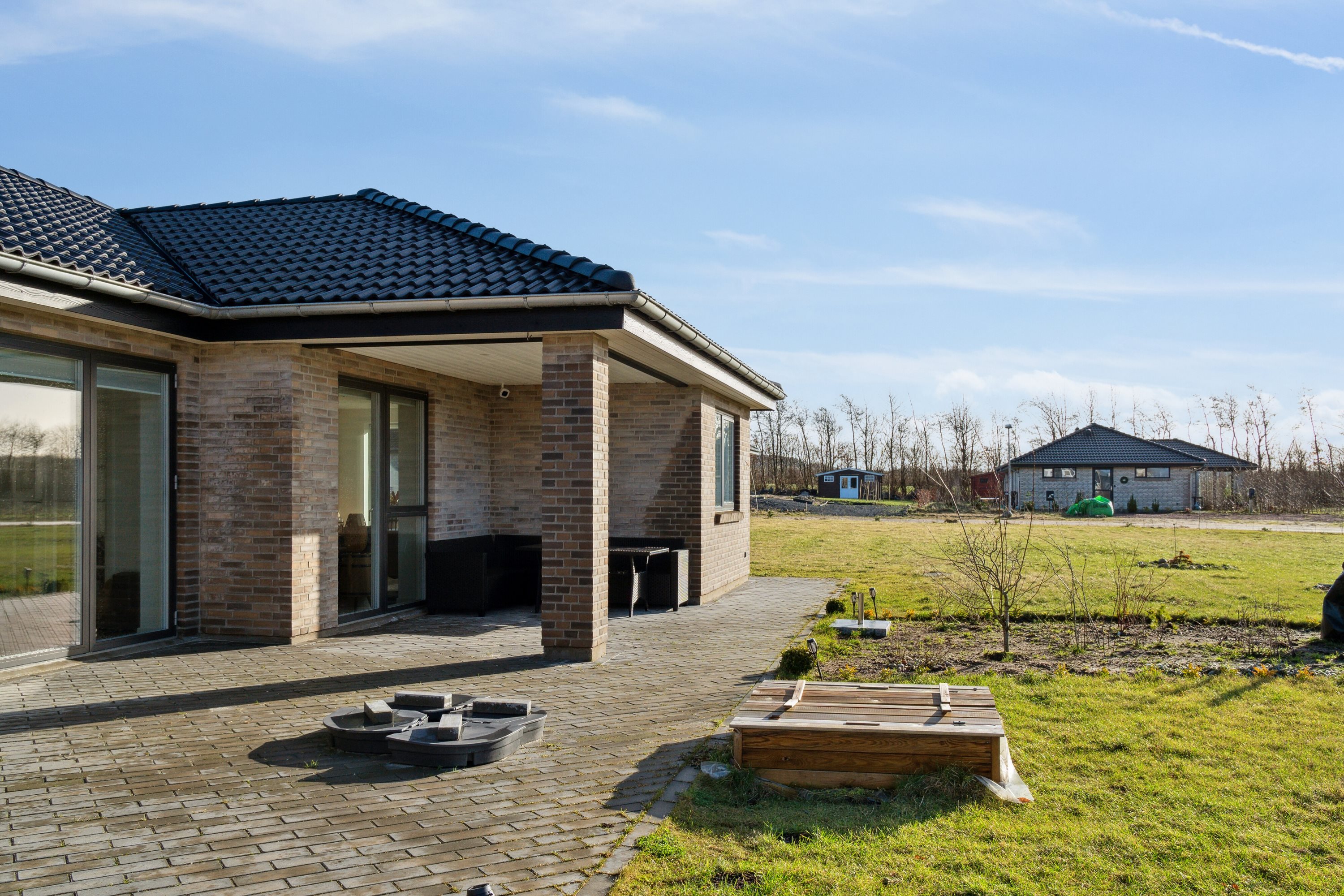 Fremhævet set fra haven billede i fuldskærmstilstand. Billede af Yding Toft 8A, Yding, 8752 Østbirk