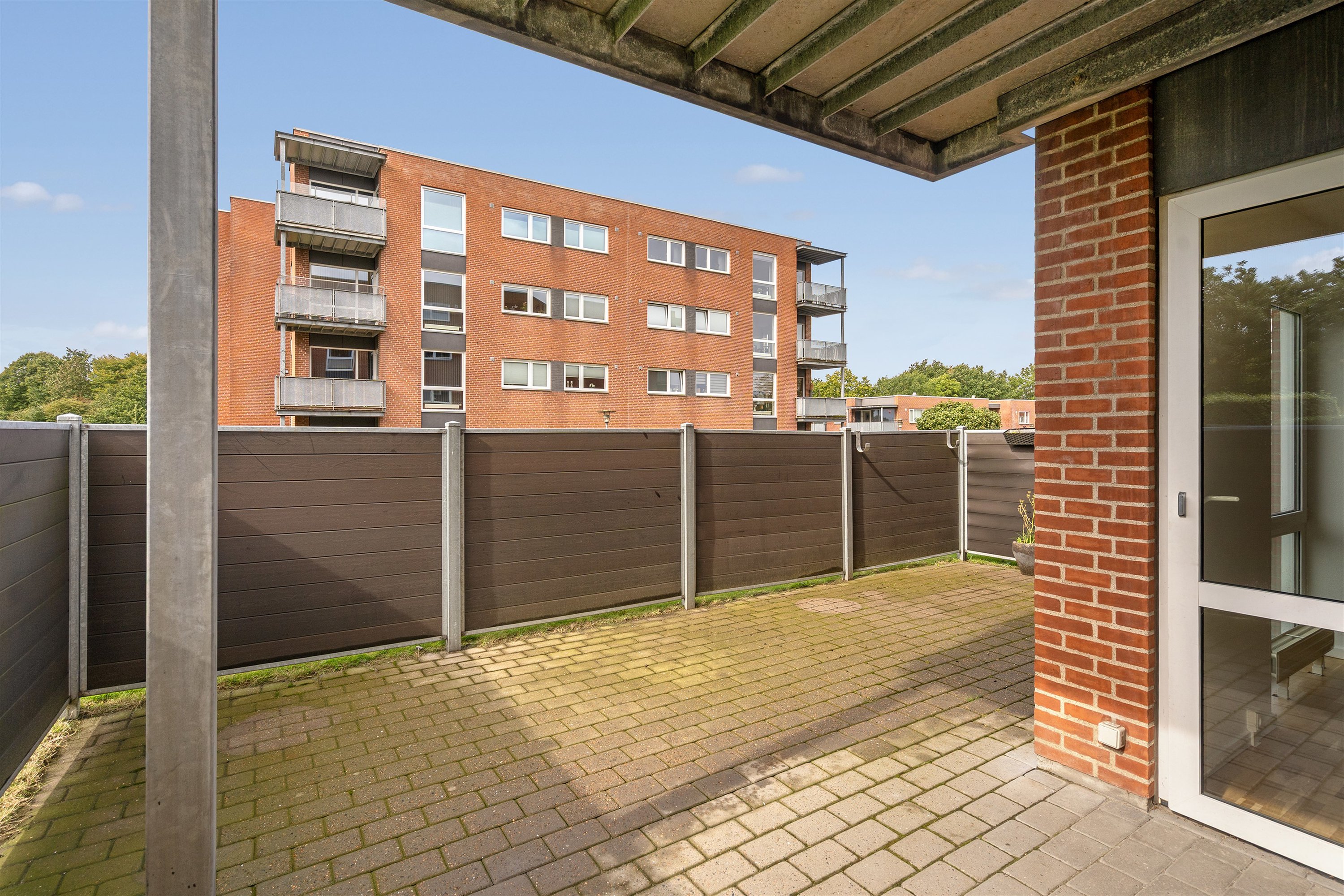 Fremhævet terrasse billede i fuldskærmstilstand. Billede af Grundtvigs Alle 3, st.. 3., 6700 Esbjerg