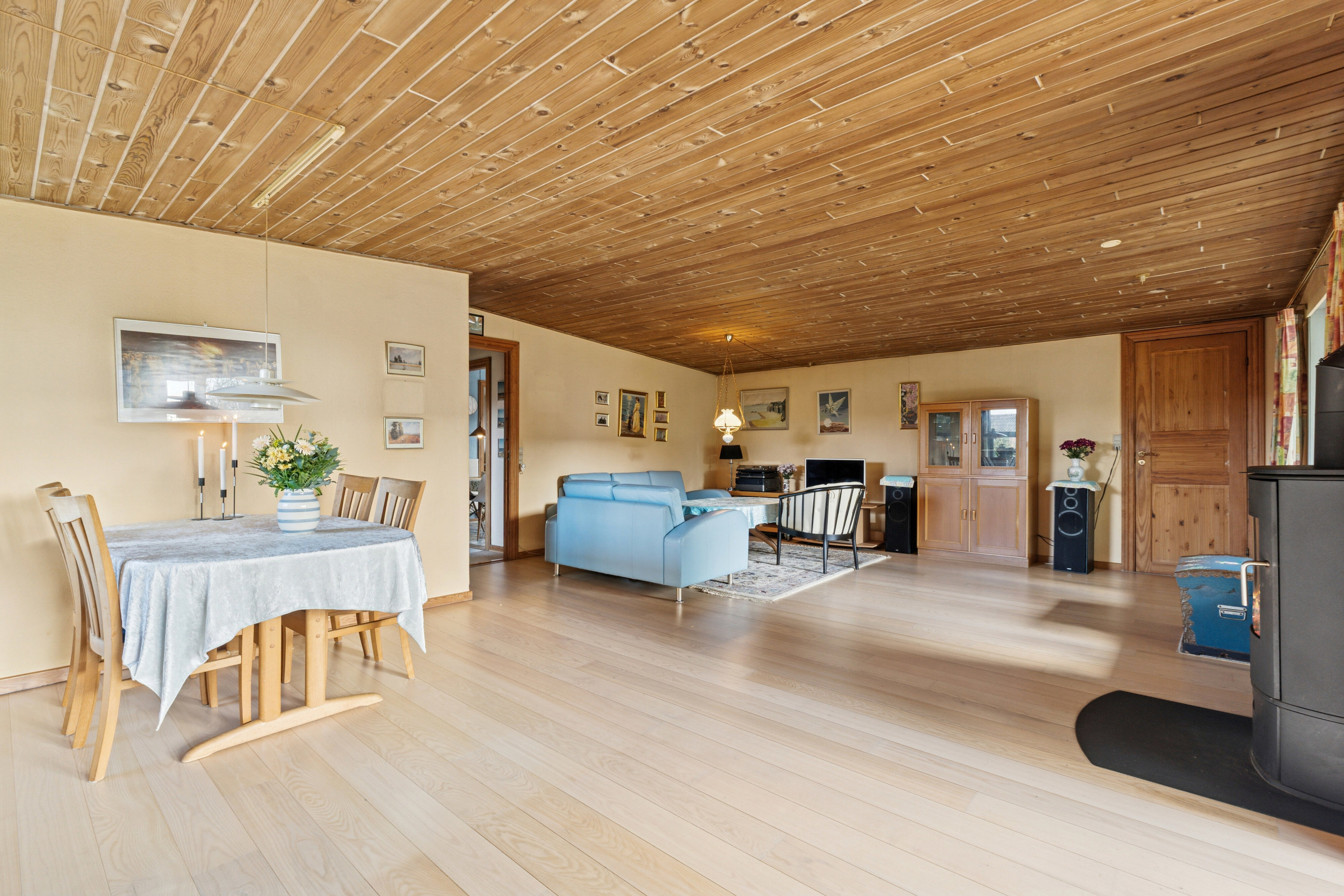 Fremhævet spisestue billede i fuldskærmstilstand. Billede af Trannisvej 12, 6040 Egtved