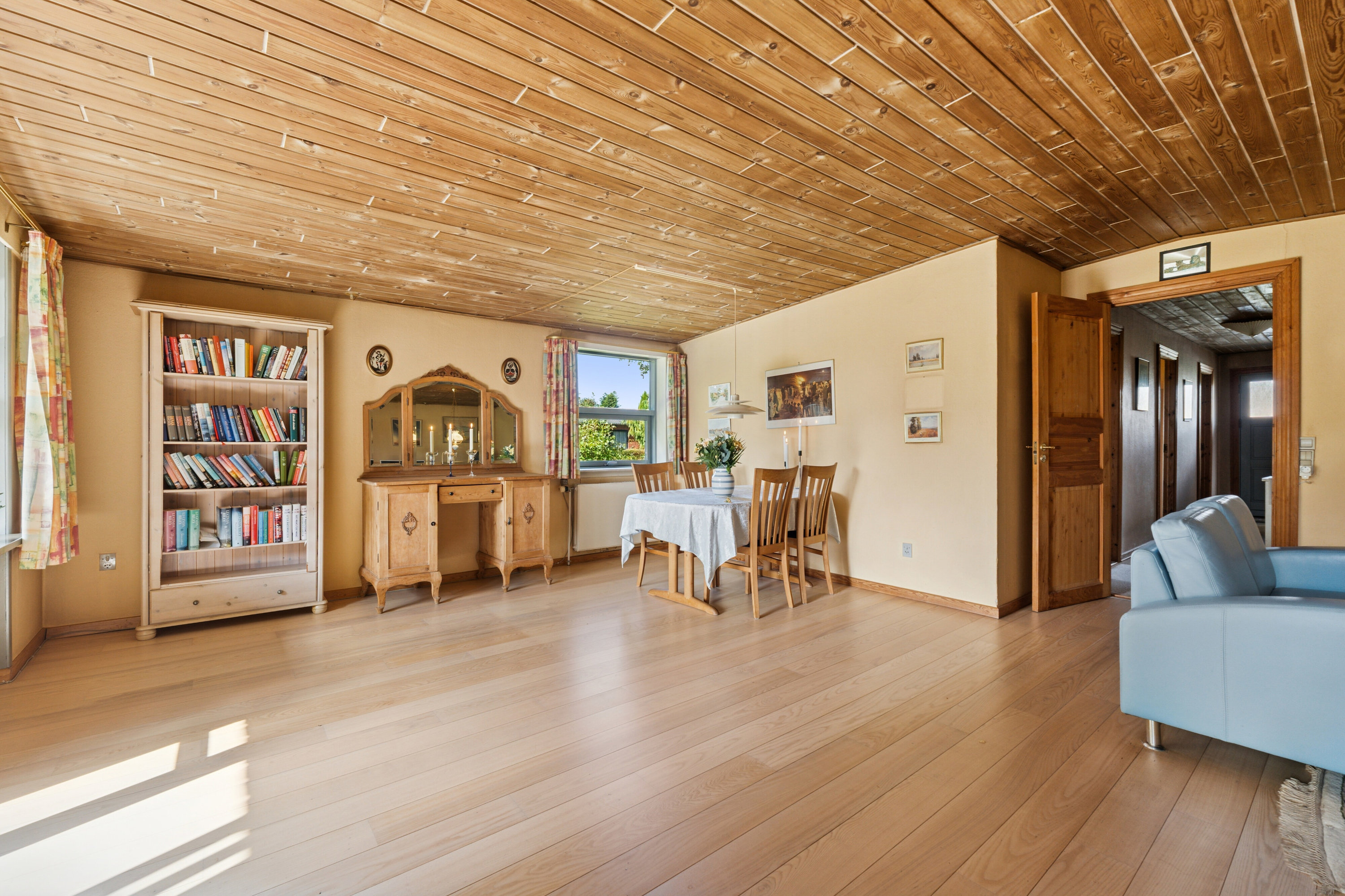 Fremhævet stue billede i fuldskærmstilstand. Billede af Trannisvej 12, 6040 Egtved